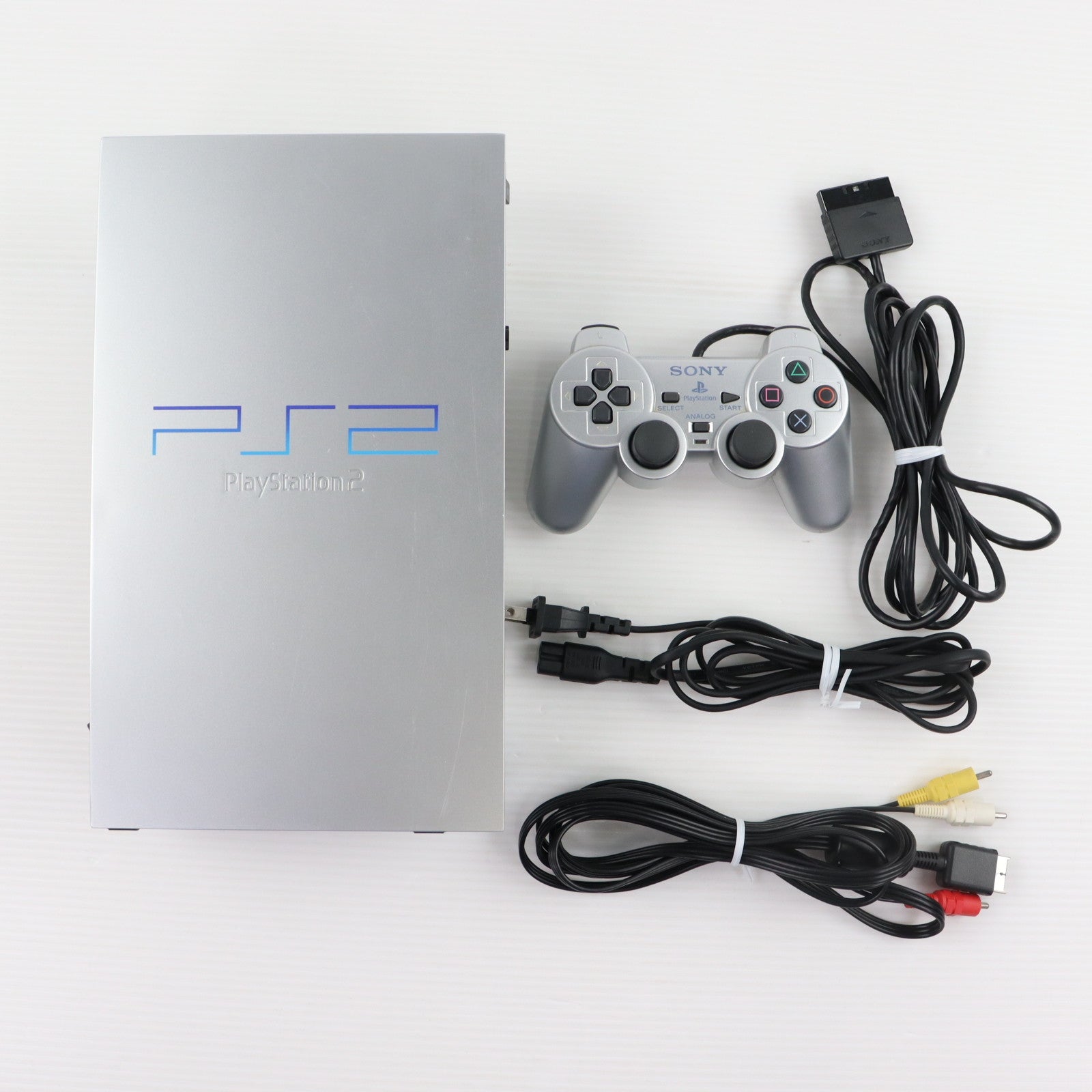 【中古即納】[PS2] (本体) トイザらス限定 PlayStation 2(プレイステーション2) サテンシルバー SCE(SCPH-50000TSS)(20041119)