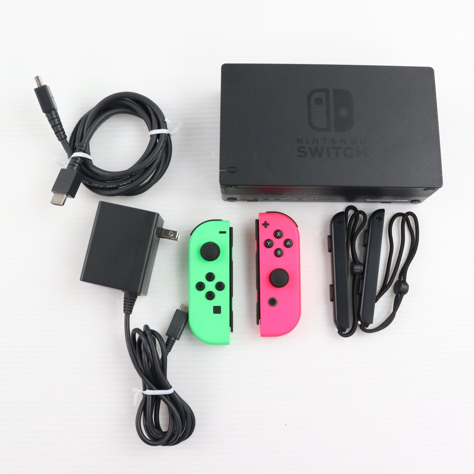 【中古即納】[Switch] (本体) マイニンテンドーストア限定 (新型)Nintendo Switch(ニンテンドースイッチ) カスタマイズ Joy-Con(L) ネオングリーン/(R) ネオンピンク Joy-Conストラップ ブラック 任天堂(HAD-S-KAYAA)(20190830)