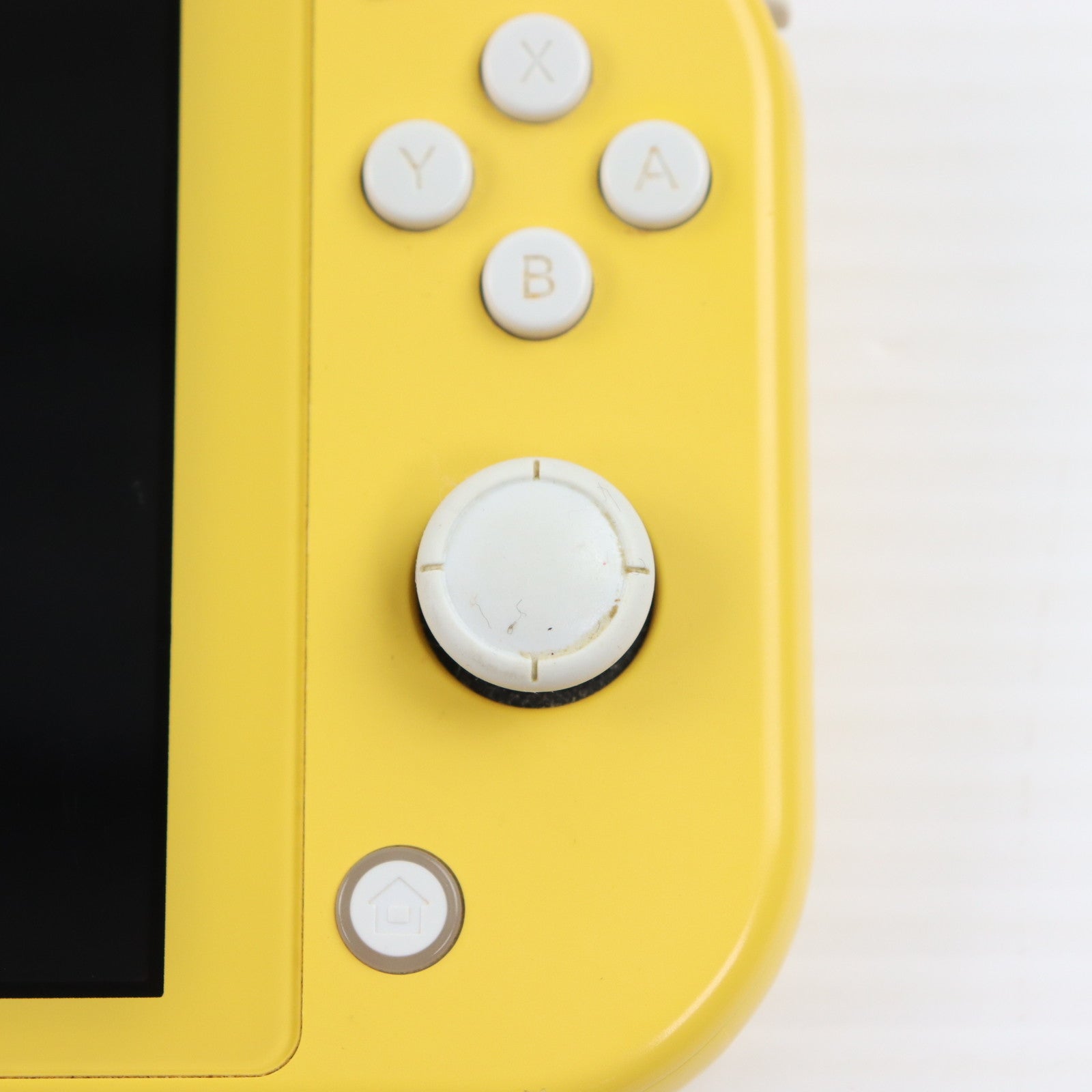 【中古即納】[Switch] (本体) Nintendo Switch Lite(ニンテンドースイッチライト) イエロー 任天堂(HDH-S-YAZAA)(20190920)