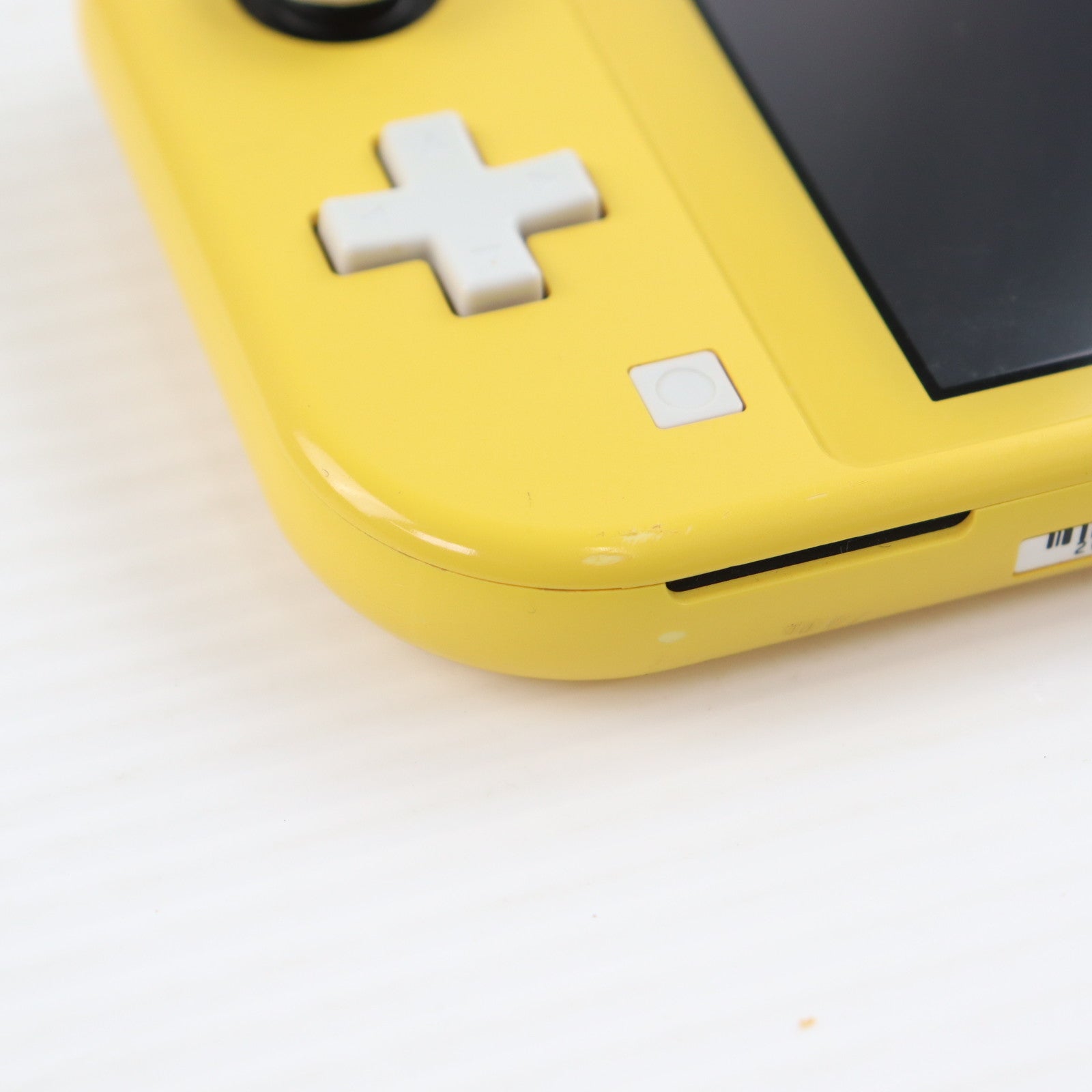 【中古即納】[Switch] (本体) Nintendo Switch Lite(ニンテンドースイッチライト) イエロー 任天堂(HDH-S-YAZAA)(20190920)