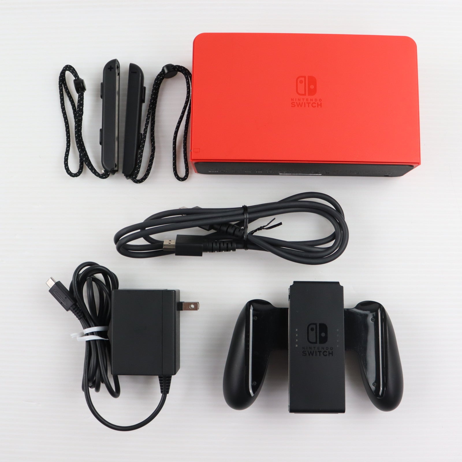 【中古即納】[Switch] (本体) Nintendo Switch(ニンテンドースイッチ) 有機ELモデル マリオレッド 任天堂(HEG-S-RAAAA)(20231006)
