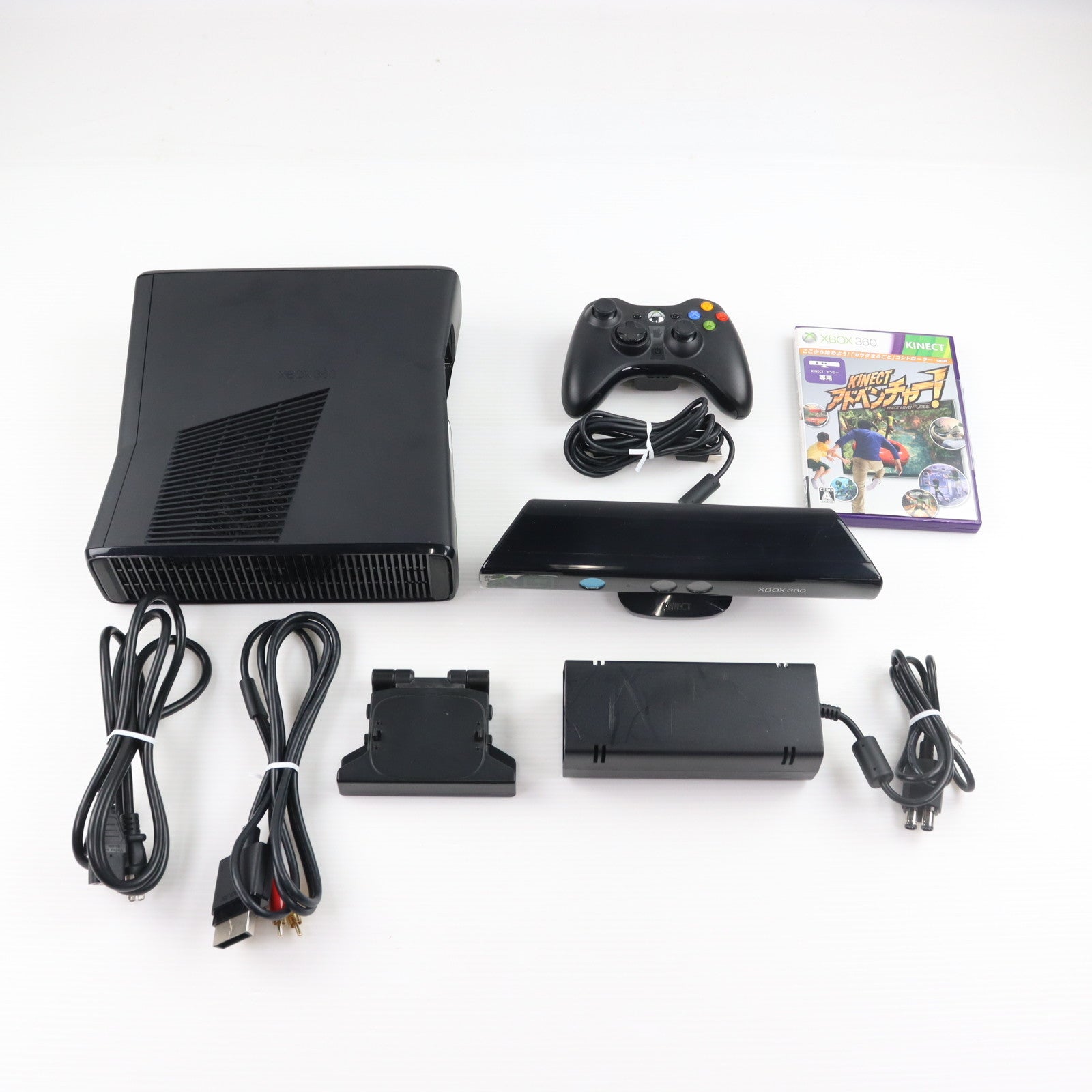 【中古即納】[Xbox360] (本体) Xbox360 250GB + Kinect(250GBプラスキネクト) スペシャルエディション(Kinect アドベンチャー同梱) 日本マイクロソフト(S7G-00017)(20101120)