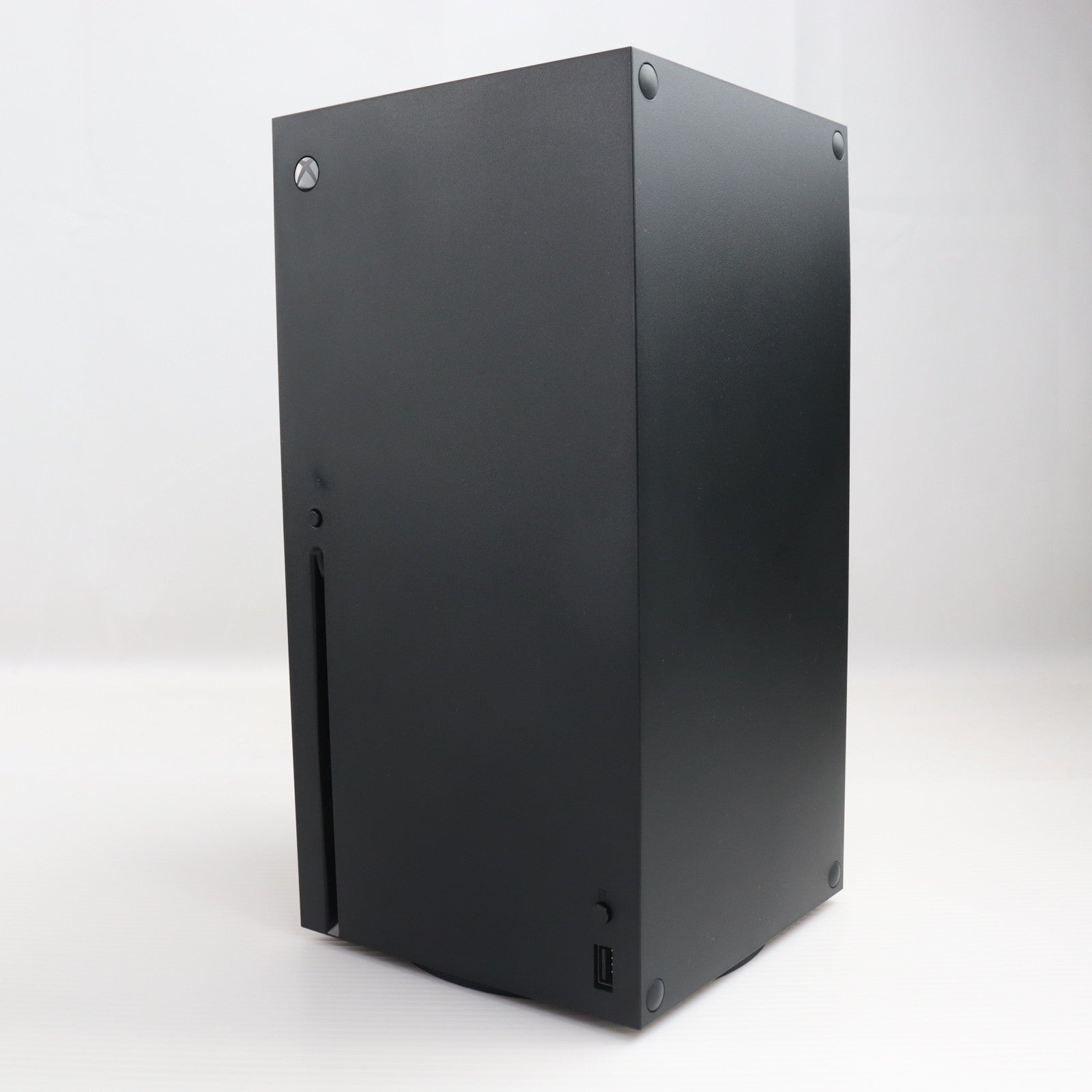 【中古即納】[XboxX/S] (本体) Xbox Series X 1TB 日本マイクロソフト(RRT-00015)(20201110)