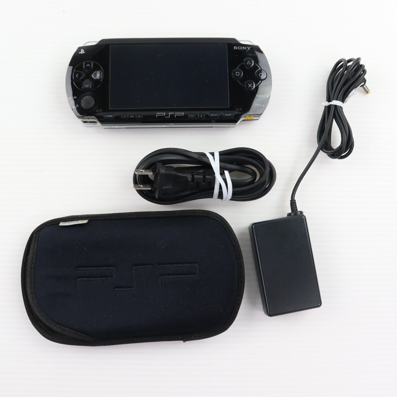 【中古即納】[PSP] (本体) PlayStation Portable(プレイステーション・ポータブル) ブラック SCE(PSP-1000)(20041212)