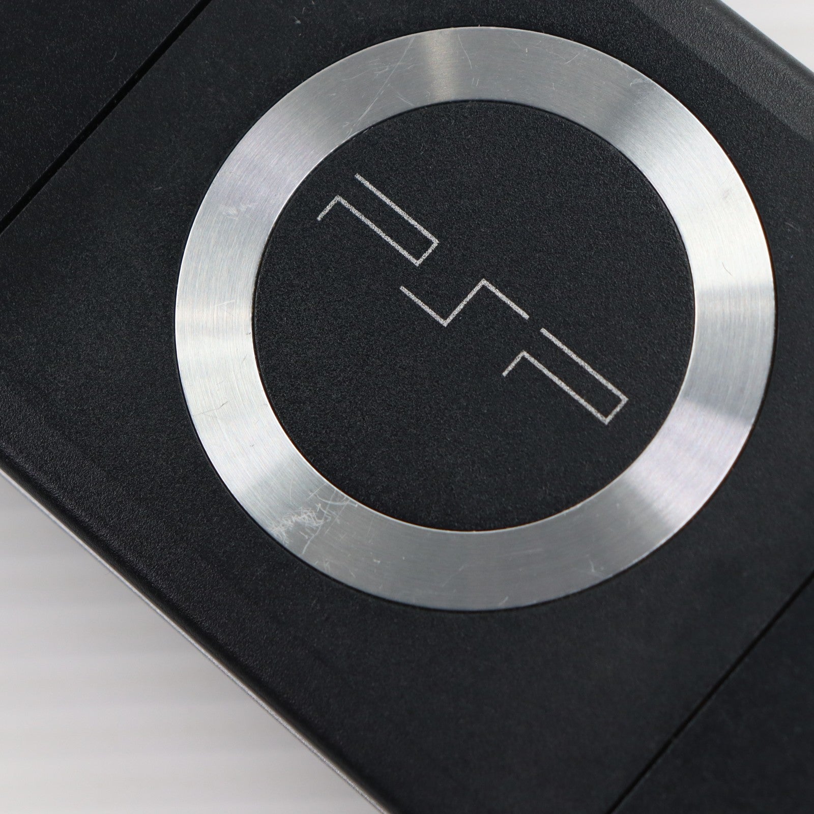 【中古即納】[PSP] (本体) PlayStation Portable(プレイステーション・ポータブル) ブラック SCE(PSP-1000)(20041212)