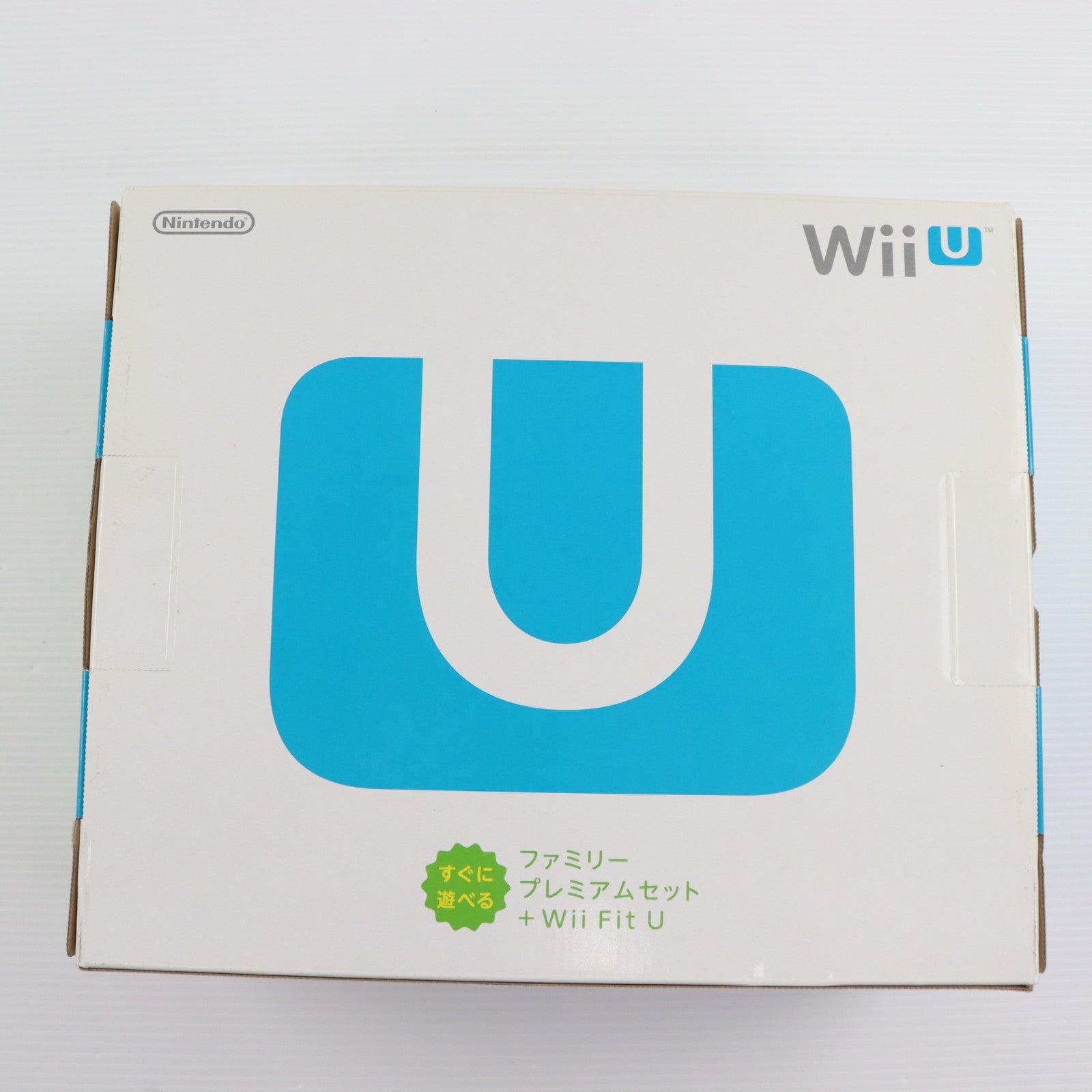 【中古即納】[WiiU] (本体) Wii U すぐに遊べるファミリープレミアムセット+Wii Fit U(シロ) 任天堂(WUP-S-WAFT)(20131205)