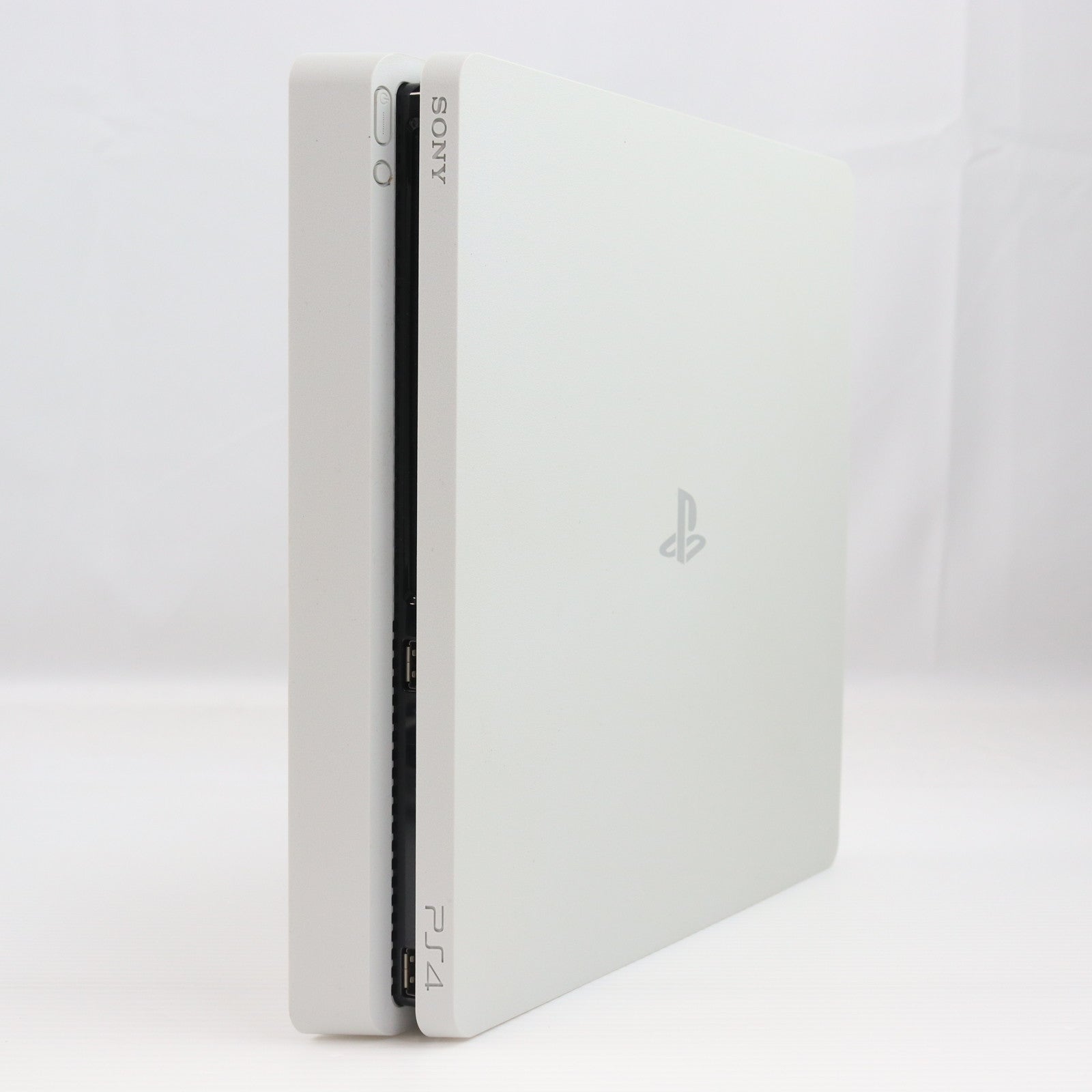 【中古即納】[PS4] (本体) PlayStation 4(プレイステーション4) グレイシャー・ホワイト 1TB SIE(CUH-2000BB02)(20170223)