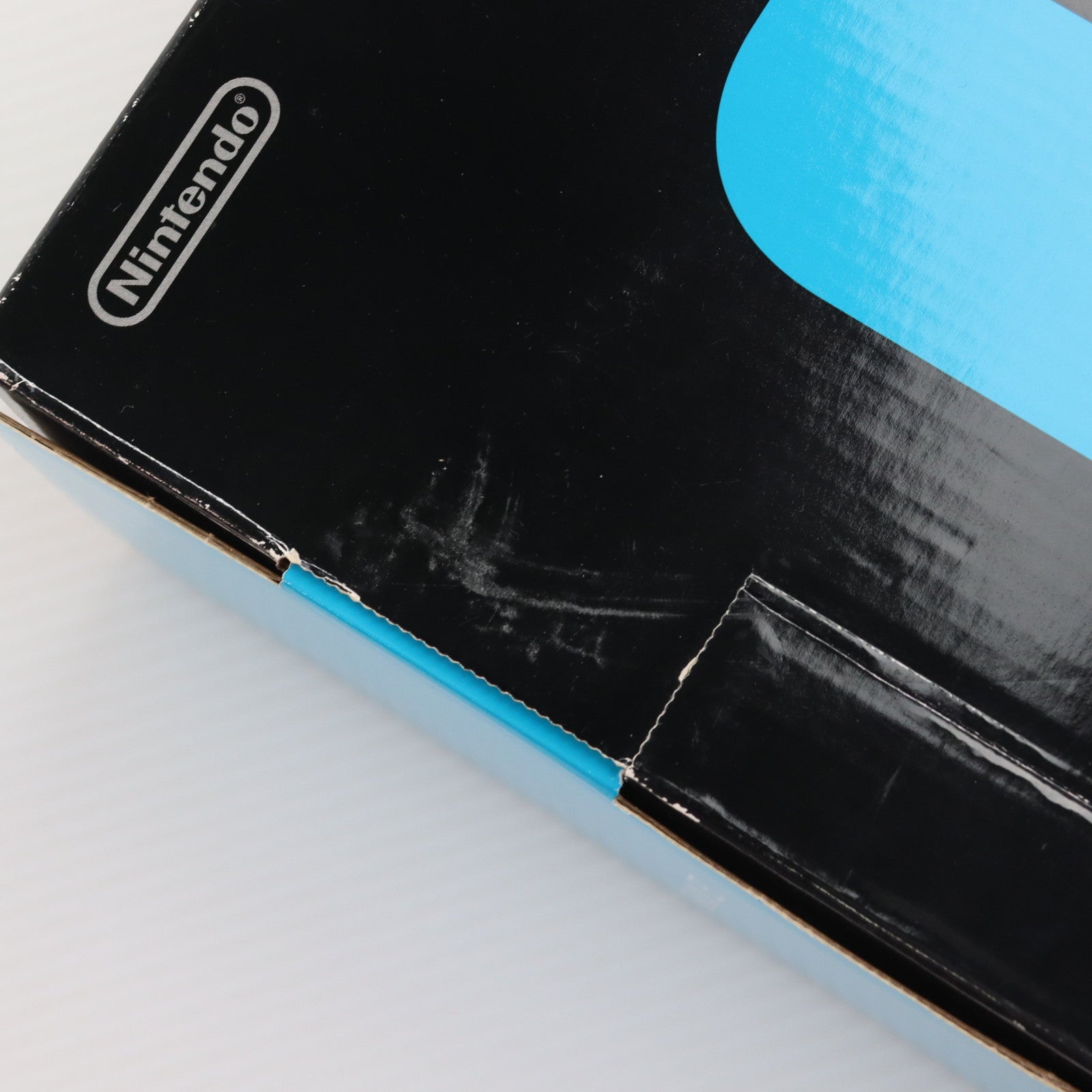 【中古即納】[WiiU] (本体) Wii U プレミアムセット 黒 PREMIUM SET kuro(本体メモリー32GB) 任天堂(WUP-S-KAFC)(20121208)