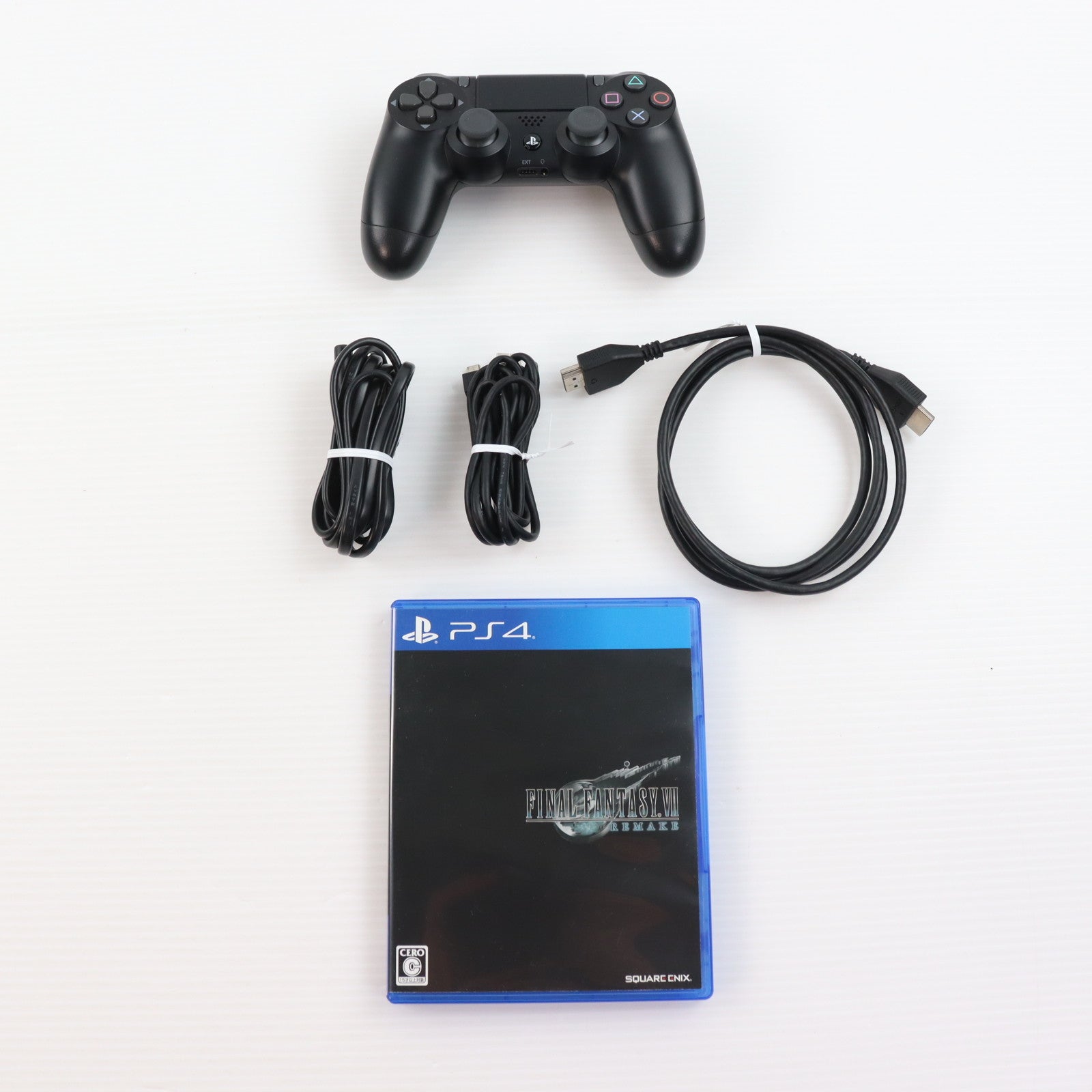 【中古即納】[PS4] (本体) PlayStation 4 FINAL FANTASY VII REMAKE Pack(プレイステーション4 ファイナルファンタジー7 リメイクパック) 500GB SIE(CUHJ-10035)(20200410)