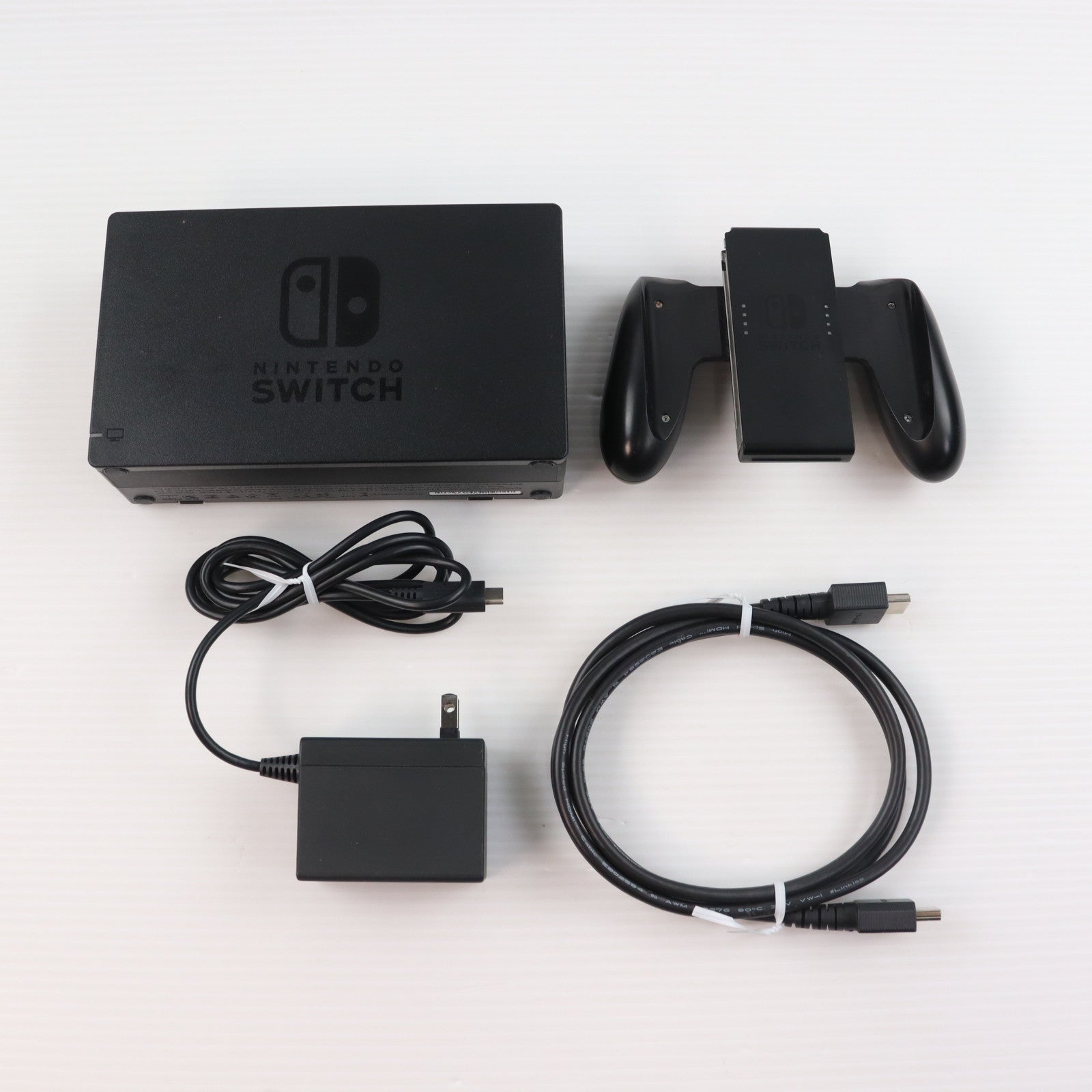 【中古即納】[Switch] (本体) Nintendo Switch(ニンテンドースイッチ) Joy-Con(L) ネオンブルー/R ネオンレッド 任天堂(HAD-S-KABAH)(20190830)