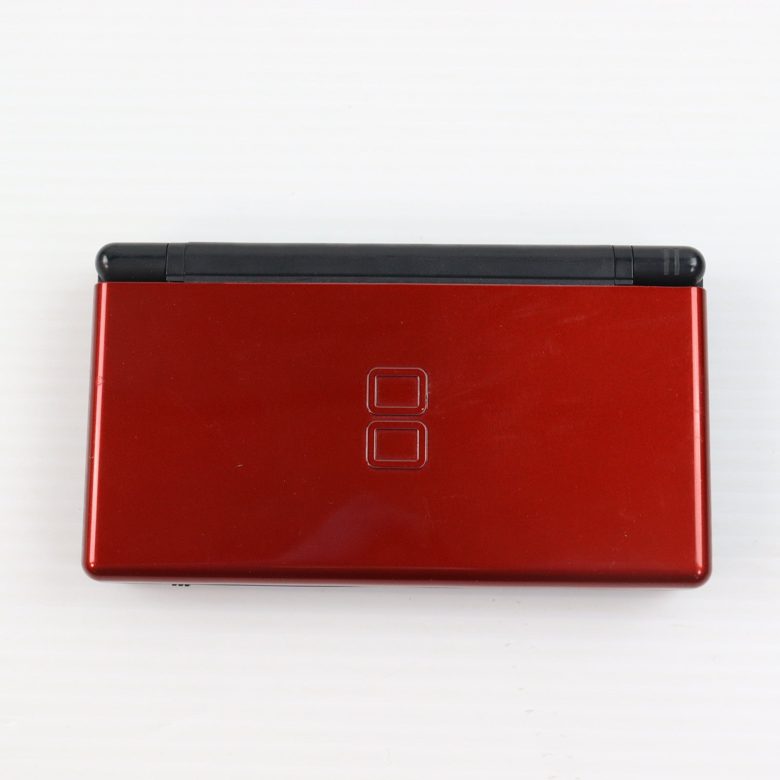 【中古即納】[NDS] (本体) ニンテンドーDS Lite(ライト) クリムゾンブラック 任天堂(USG-S-RMKA)(20071004)