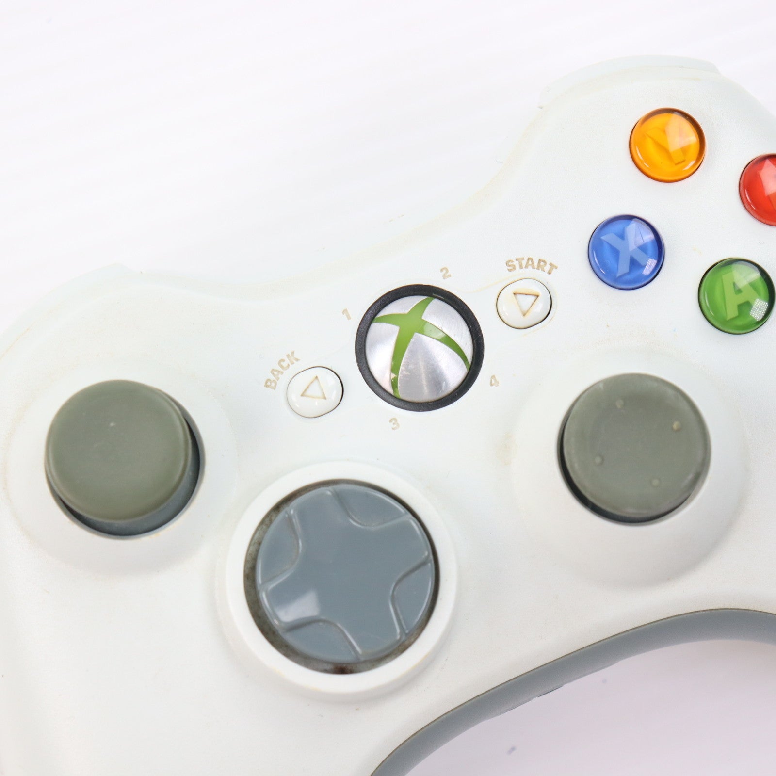 【中古即納】[Xbox360] (本体) Xbox 360 20GB マイクロソフト(B4J-00037)(20051210)