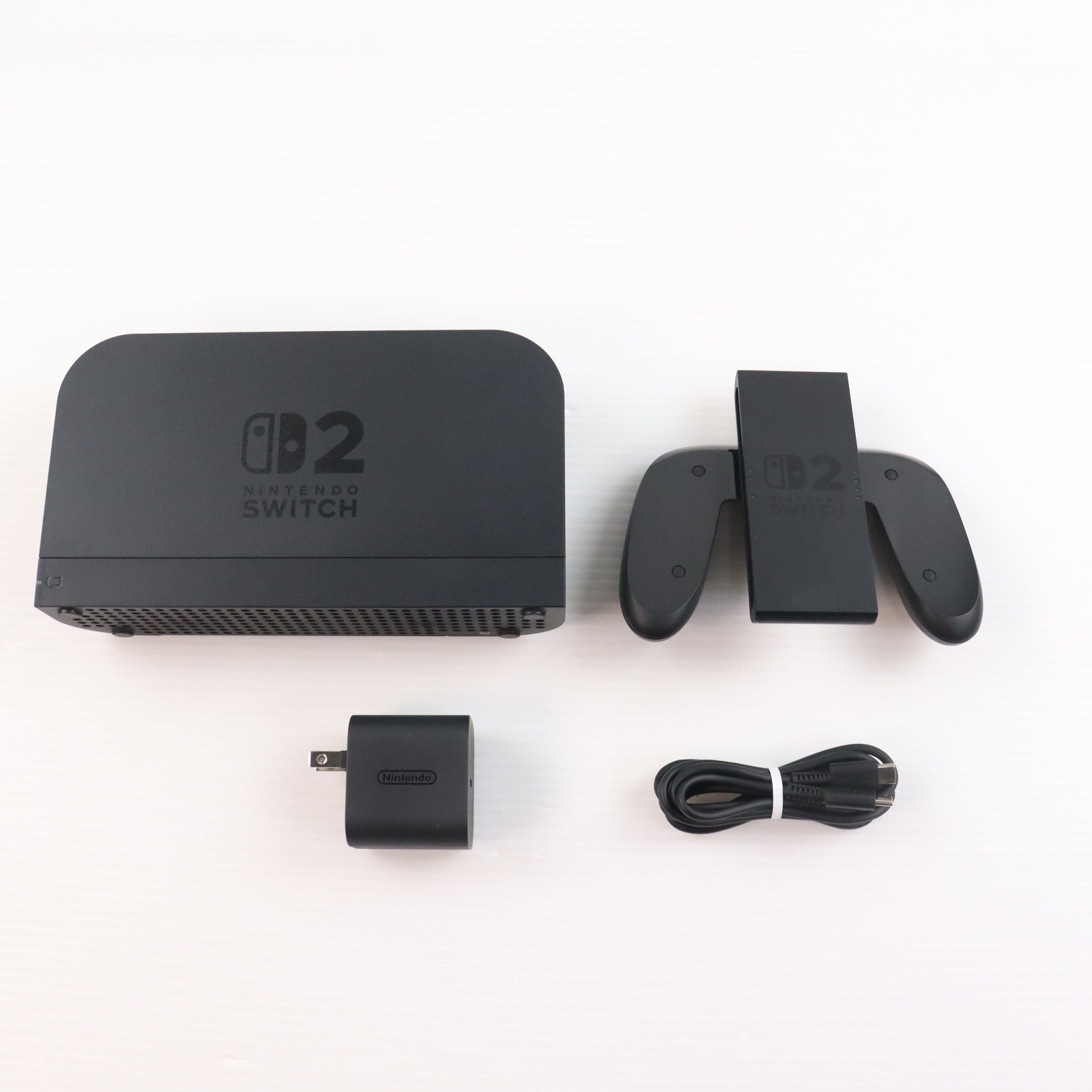 【中古即納】[Switch2] (本体)(ソフト無し) Nintendo Switch 2(ニンテンドースイッチ2)(日本語・国内専用) マリオカート ワールド セット 任天堂(BEE-S-KB6PA)(20250605)