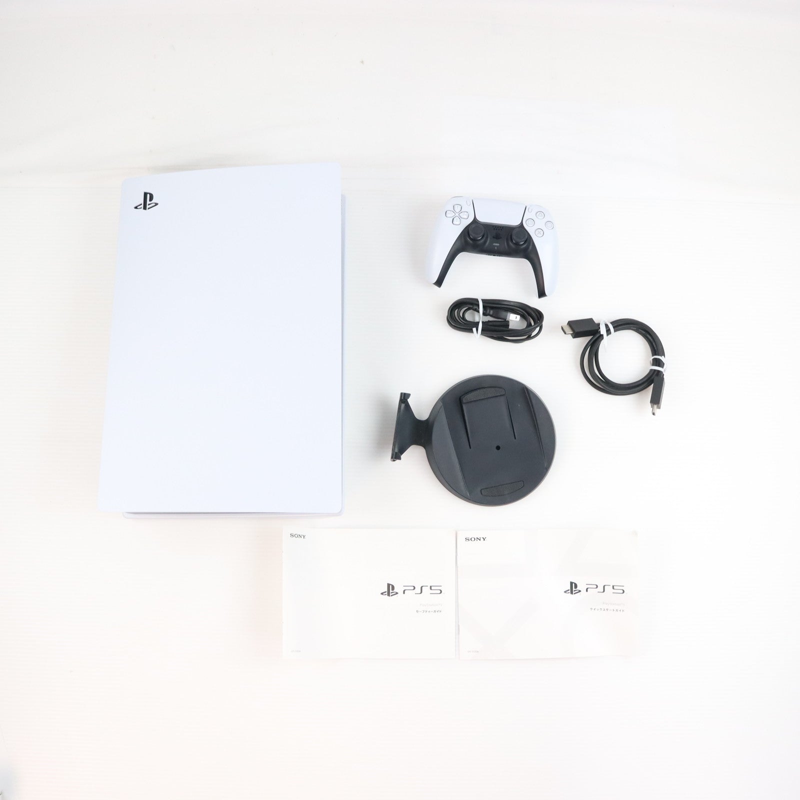 【中古即納】[PS5] (本体) PlayStation 5(プレイステーション5) SIE(CFI-1100A01)(20210824)