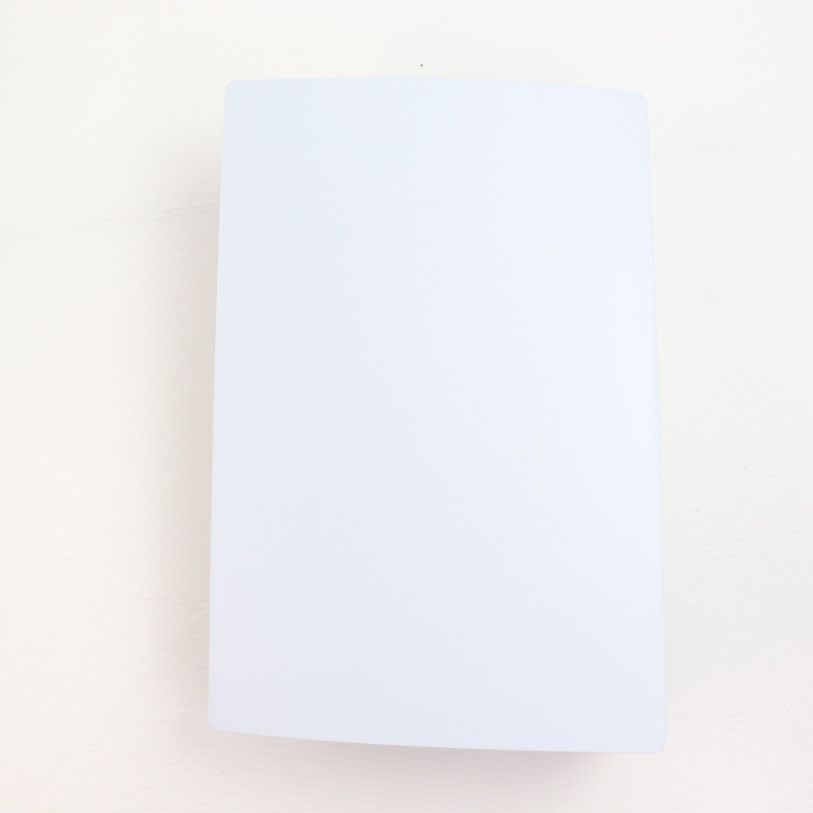 【中古即納】[PS5] (本体) PlayStation 5(プレイステーション5) デジタル・エディション SIE(CFI-1200B01)(20220915)