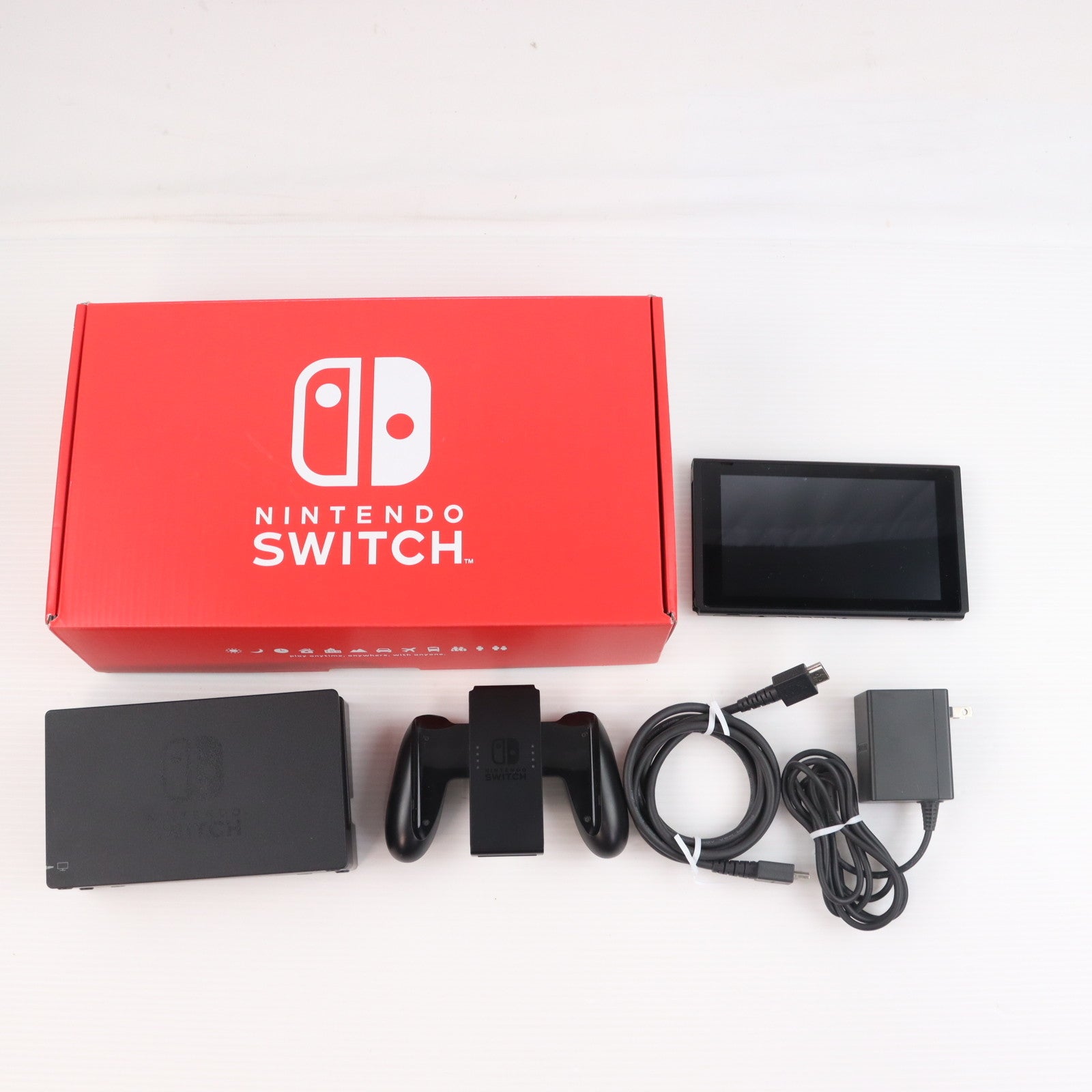 【中古即納】[Switch] (本体) マイニンテンドーストア限定 (新型)Nintendo Switch(ニンテンドースイッチ) カスタマイズ Joy-Con(L)/R ブルー Joy-Conストラップ グレー 任天堂(HAD-S-KAYAA)(20190830)