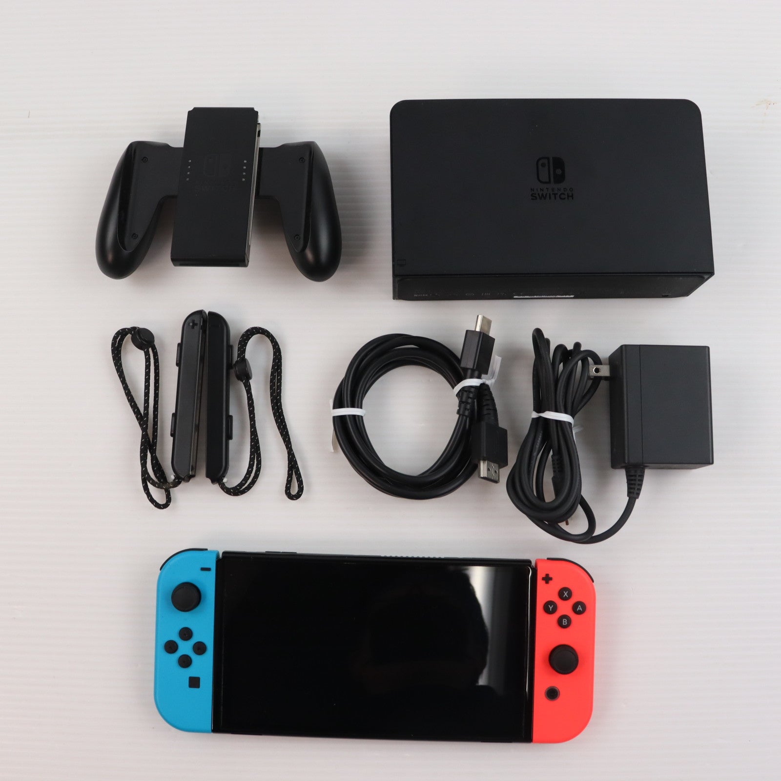 【中古即納】[Switch] (本体) Nintendo Switch(ニンテンドースイッチ) 有機ELモデル Joy-Con(L) ネオンブルー/R ネオンレッド 任天堂(HEG-S-KABAA)(20211008)
