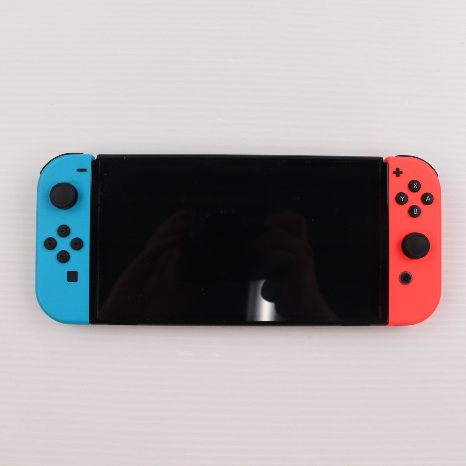 【中古即納】[Switch] (本体) Nintendo Switch(ニンテンドースイッチ) 有機ELモデル Joy-Con(L) ネオンブルー/R ネオンレッド 任天堂(HEG-S-KABAA)(20211008)