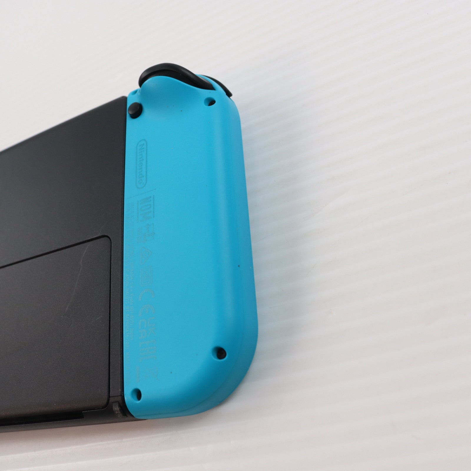 【中古即納】[Switch] (本体) Nintendo Switch(ニンテンドースイッチ) 有機ELモデル Joy-Con(L) ネオンブルー/R ネオンレッド 任天堂(HEG-S-KABAA)(20211008)