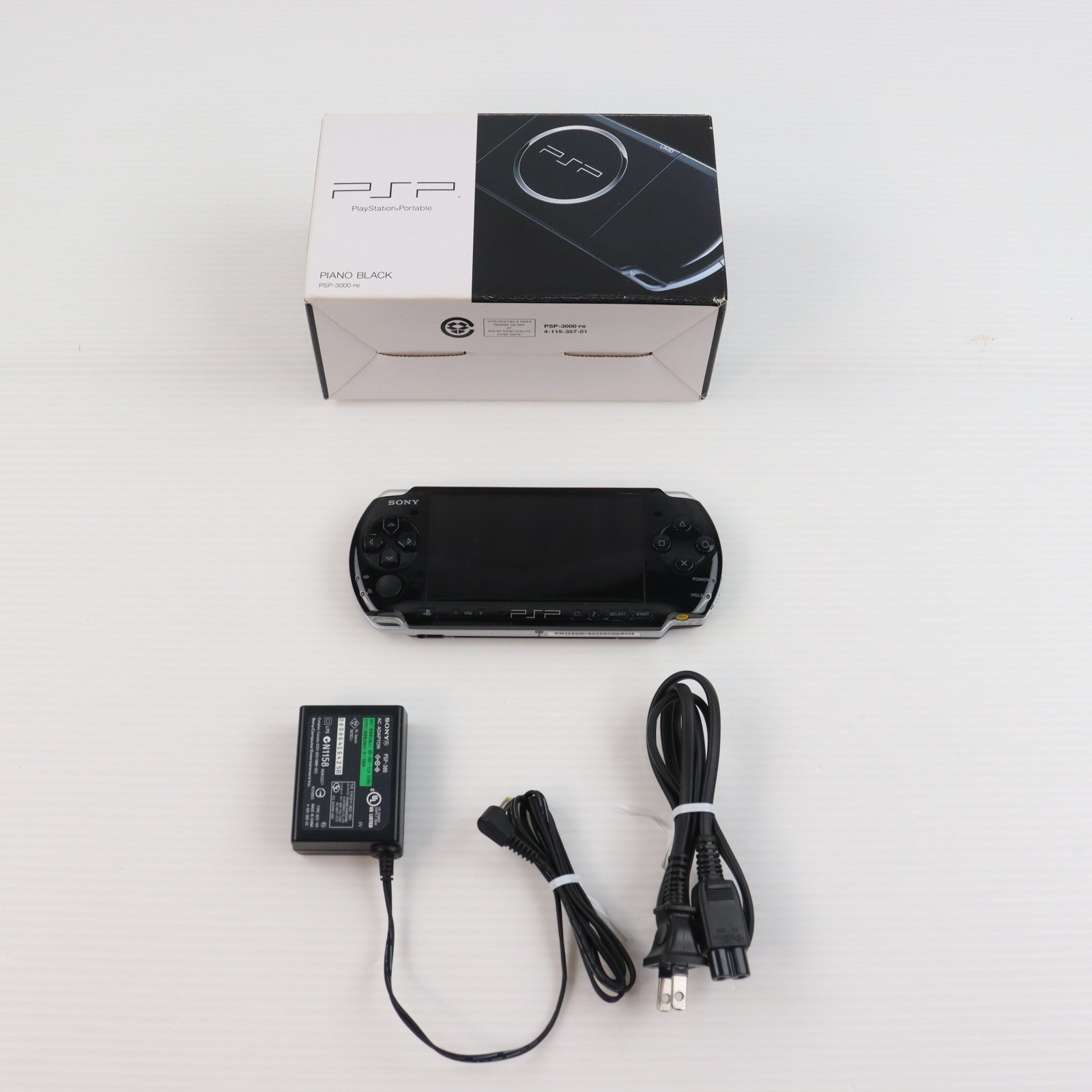 【中古即納】[PSP] (本体) PlayStation Portable(プレイステーション・ポータブル) ピアノ・ブラック SCE(PSP-3000PB)(20081016)