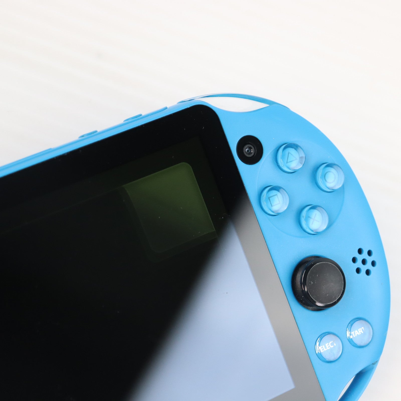 【中古即納】[PSVita] (本体) PlayStation Vita(プレイステーション ヴィータ) Wi-Fiモデル アクア・ブルー SCE(PCH-2000ZA23)(20150917)