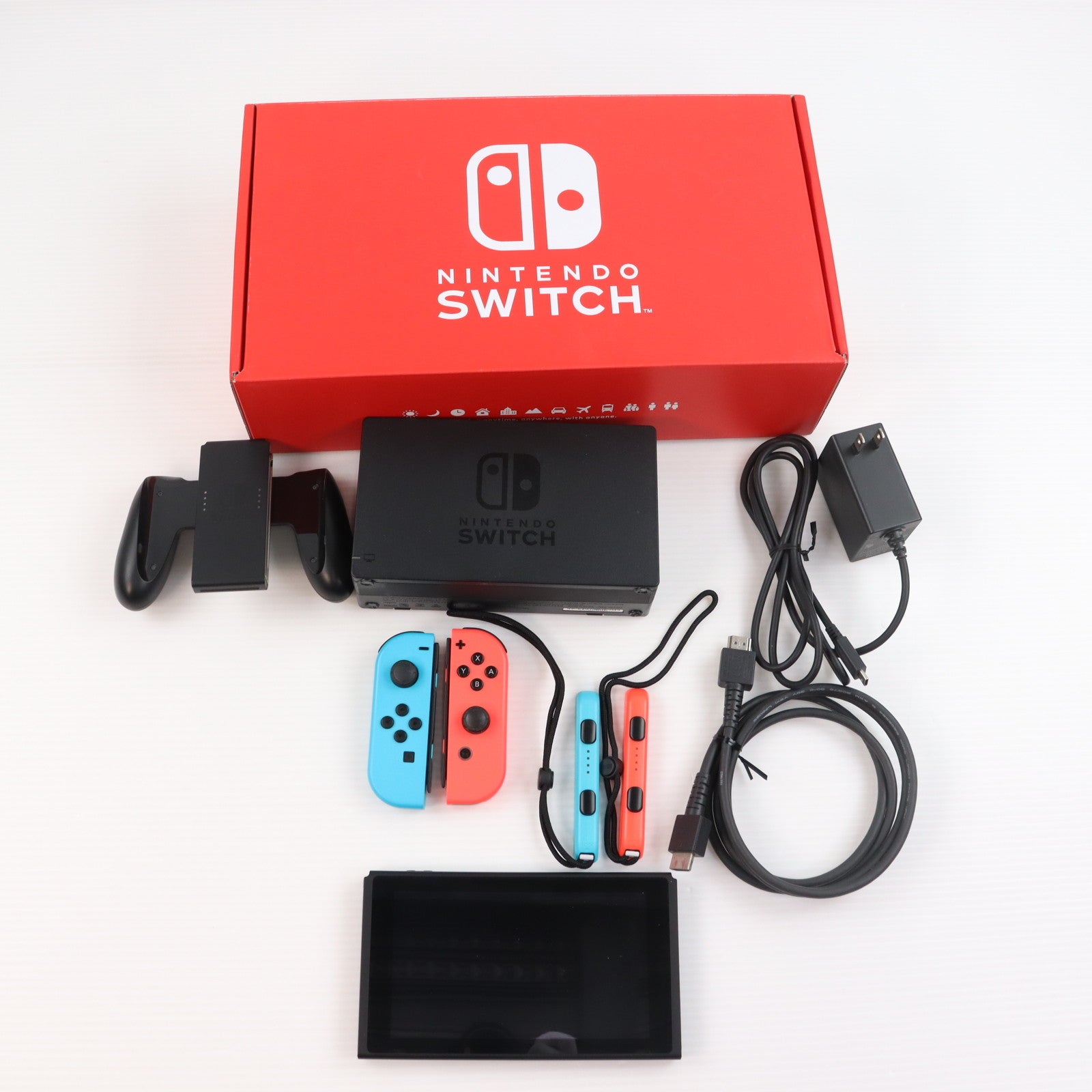 【中古即納】[Switch] (本体) マイニンテンドーストア限定 Nintendo Switch(ニンテンドースイッチ) カスタマイズ Joy-Con(L) ネオンブルー/(R) ネオンレッド Joy-Conストラップ ネオンブルー/ネオンレッド 任天堂(HAC-S-KABAA)(20170303)