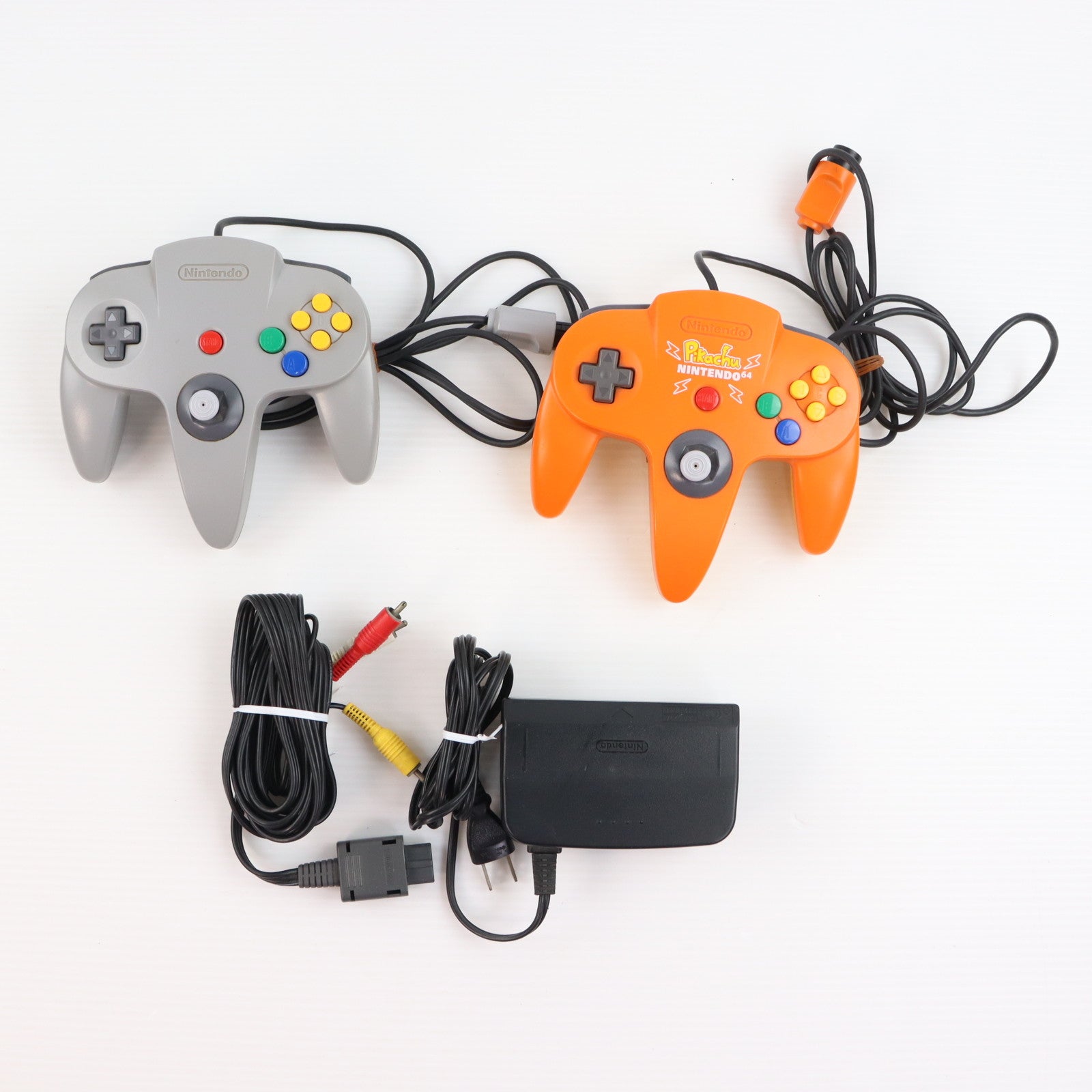 【中古即納】[N64] (本体) ピカチュウ NINTENDO64(ニンテンドウ64/ニンテンドー64) オレンジ&イエロー 任天堂(NUS-101)(20000721)