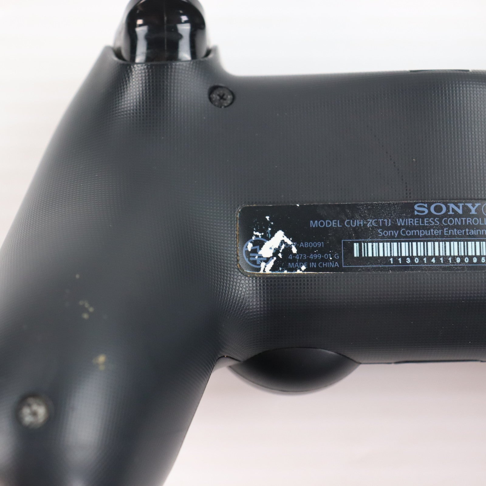 【中古即納】[PS4] (本体) PlayStation 4(プレイステーション4) ジェット・ブラック HDD500GB SCE(CUH-1000AB01)(20140222)