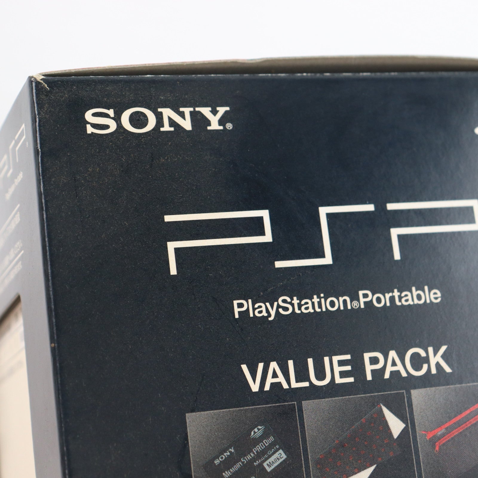 【中古即納】[PSP] (本体) PlayStation Portable(プレイステーション・ポータブル) バリューパック レッド/ブラック(PSP-3000XRB) SCE(PSPJ-30026)(20111117)