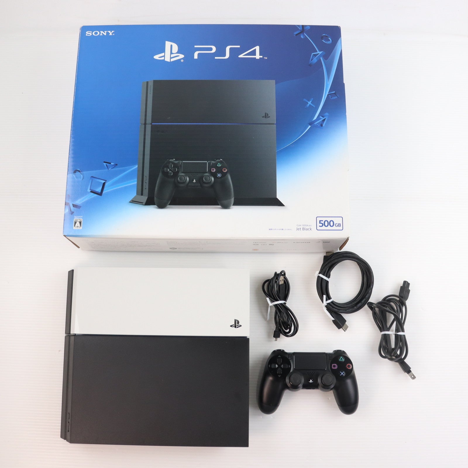 【中古即納】[PS4] (本体) PlayStation 4(プレイステーション4) ジェット・ブラック HDD500GB SCE(CUH-1200AB01)(20150625)