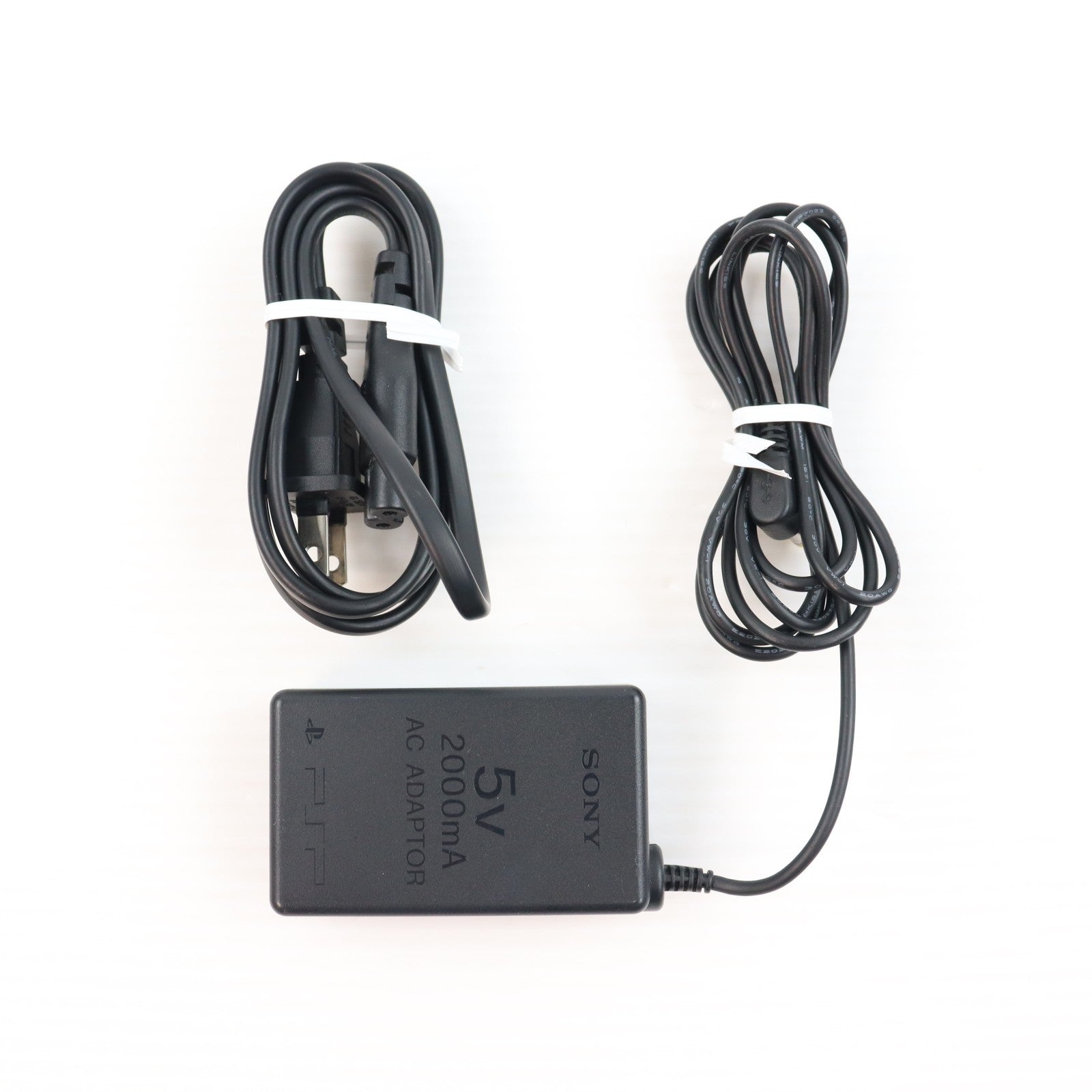 【中古即納】[PSP] (本体) PlayStation Portable(プレイステーション・ポータブル) ラディアント・レッド SCE(PSP-3000RR)(20090305)