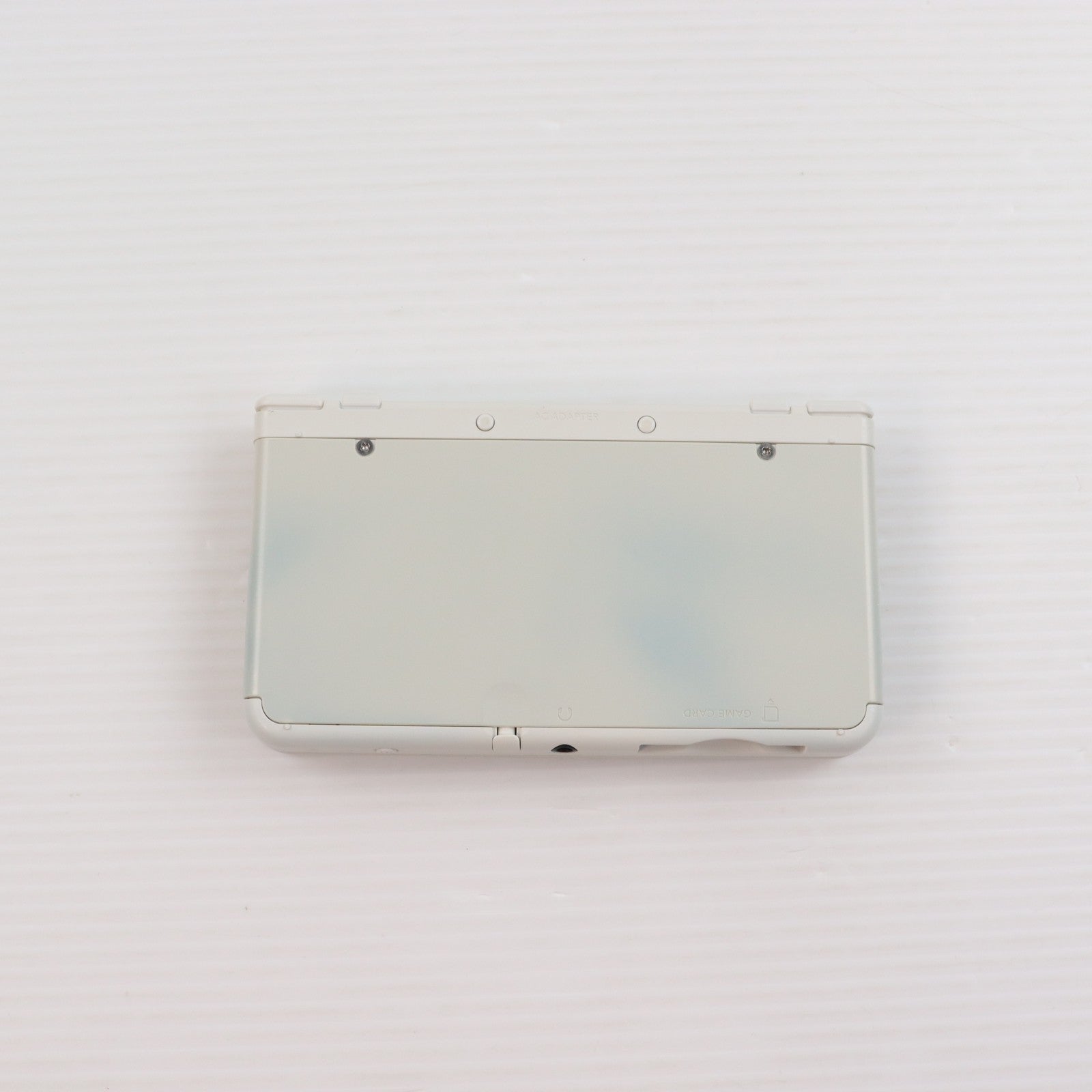 【中古即納】[3DS] (本体) Newニンテンドー3DS ホワイト 任天堂(KTR-S-WAAA)(20141011)