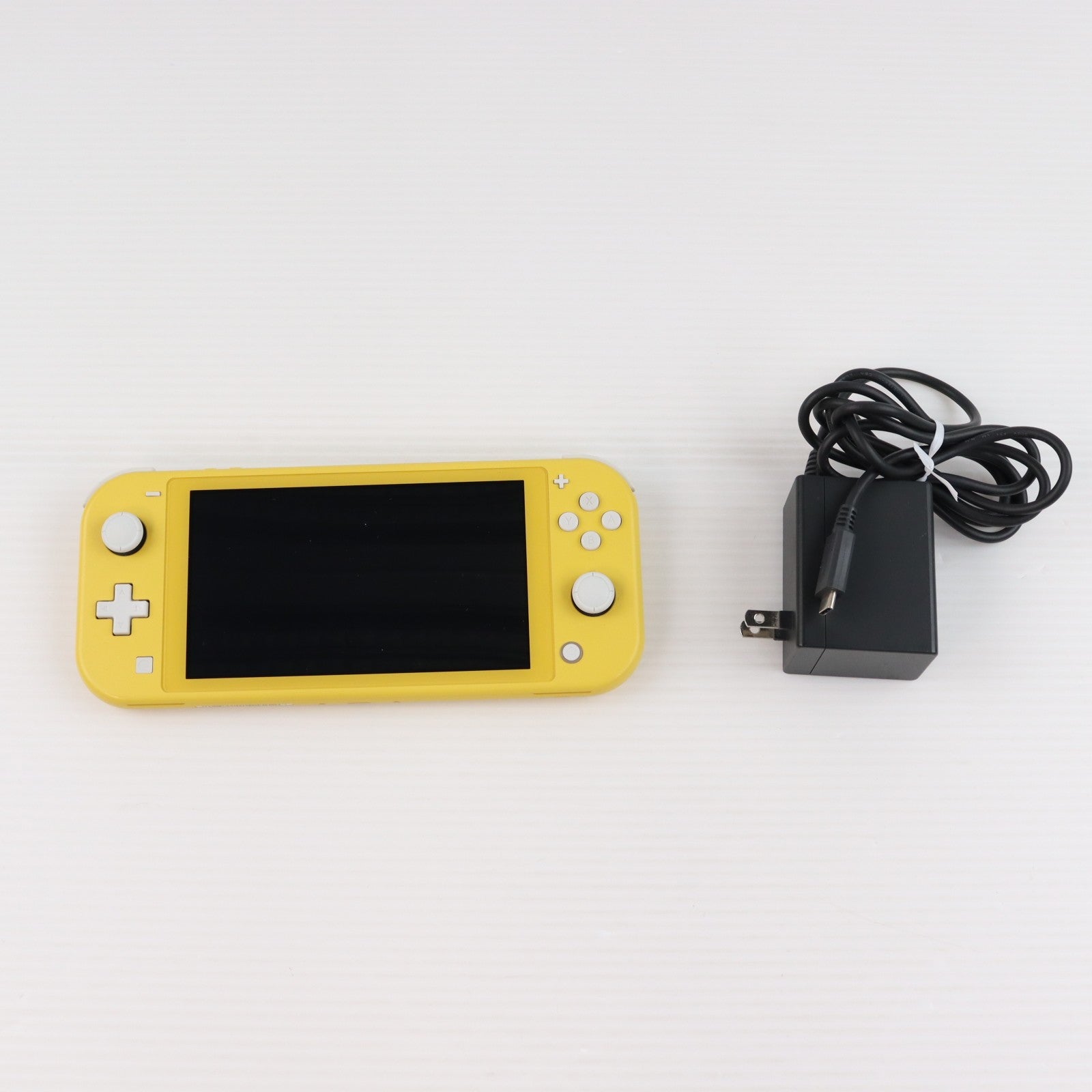 【中古即納】[Switch] (本体) Nintendo Switch Lite(ニンテンドースイッチライト) イエロー 任天堂(HDH-S-YAZAA)(20190920)