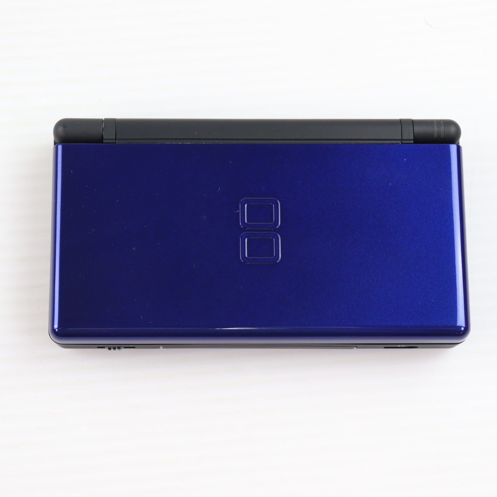 【中古即納】[NDS] (本体) ニンテンドーDS Lite(ライト) コバルト/ブラック(北米版) 任天堂(USG-S-BMKB-USZ)(20080210)