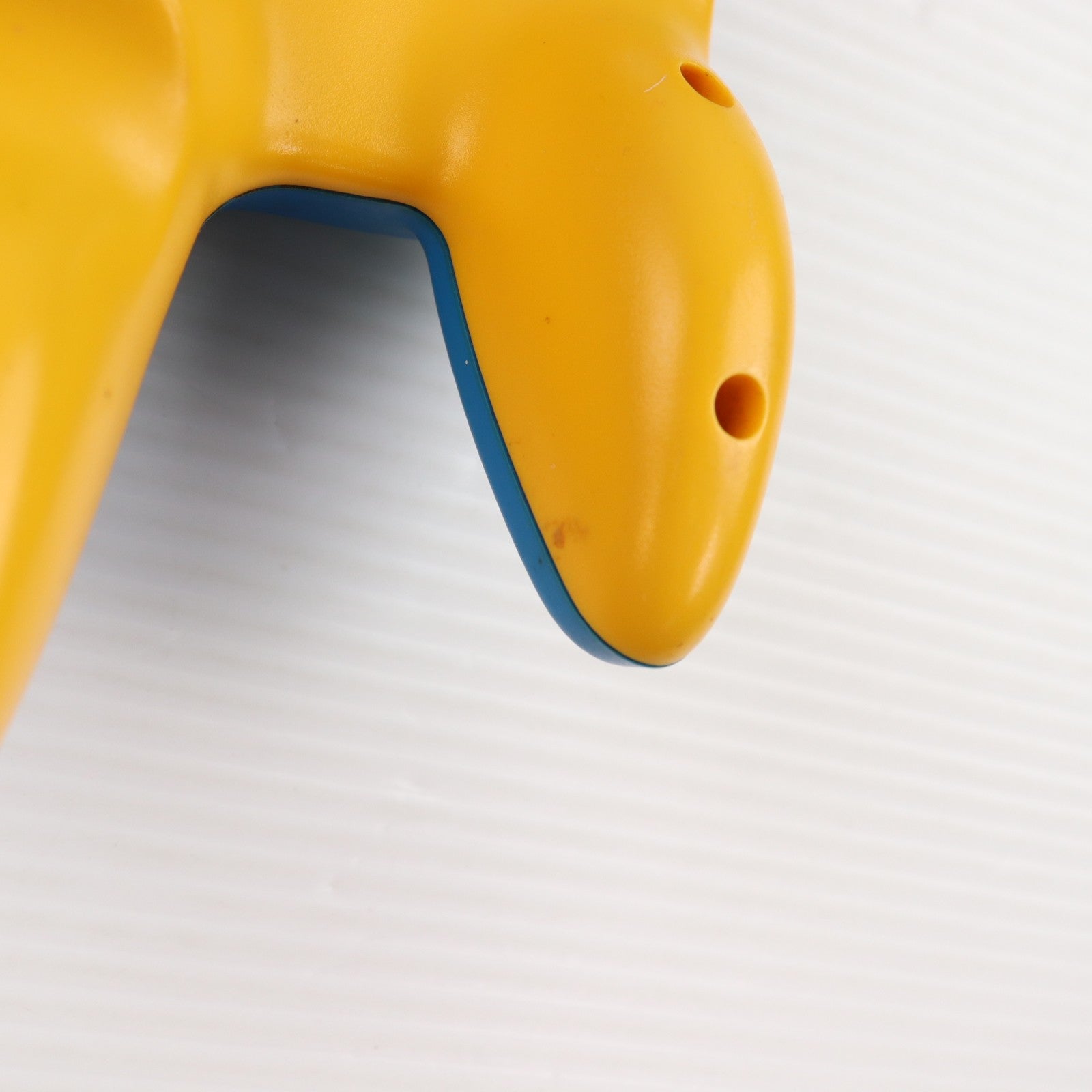 【中古即納】[N64] (本体) ピカチュウ NINTENDO64(ニンテンドウ64/ニンテンドー64) ブルー&イエロー 任天堂(NUSOXA)(20000721)