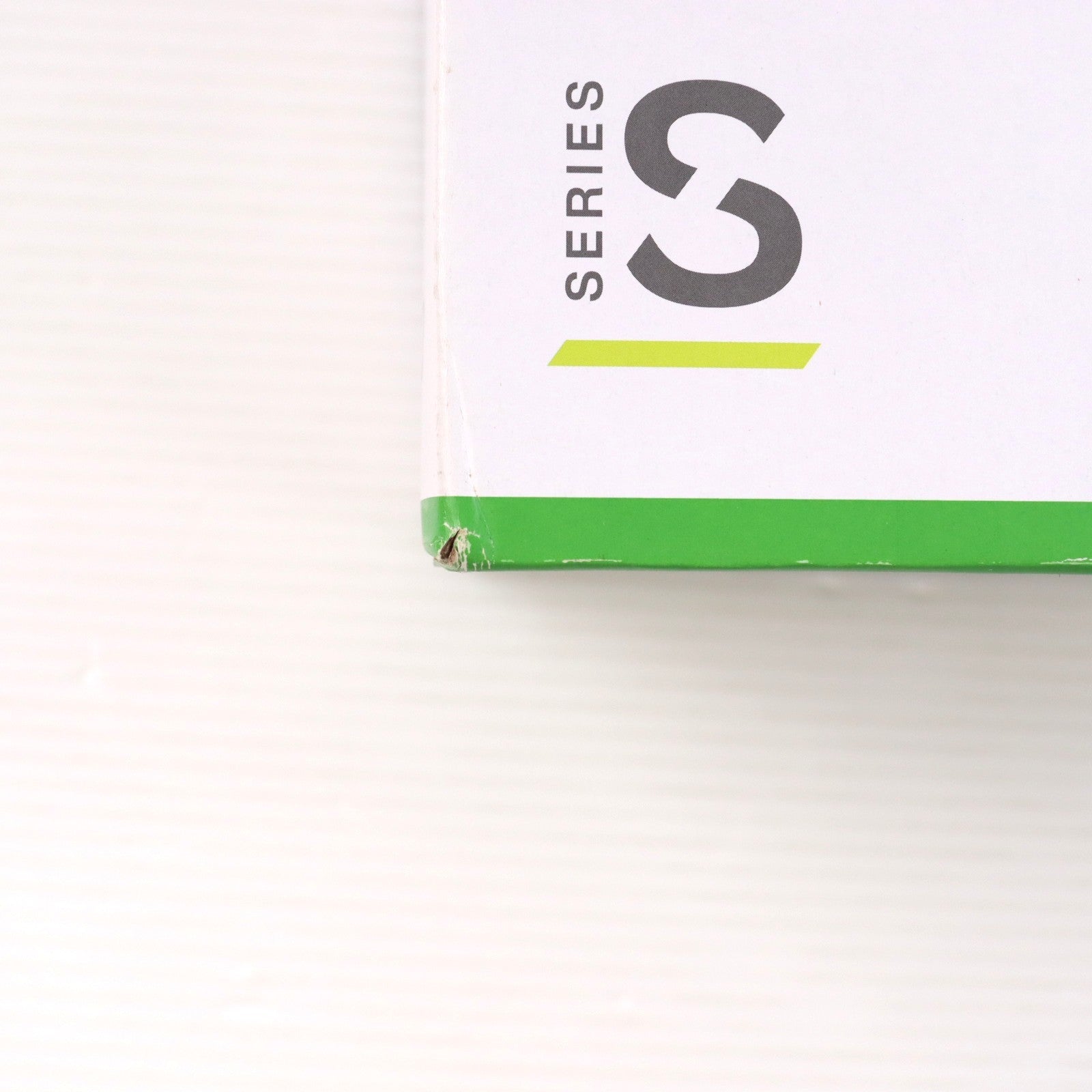 【中古即納】[XboxX/S] (本体) Xbox Series S 512GB 日本マイクロソフト(RRS-00015)(20201110)