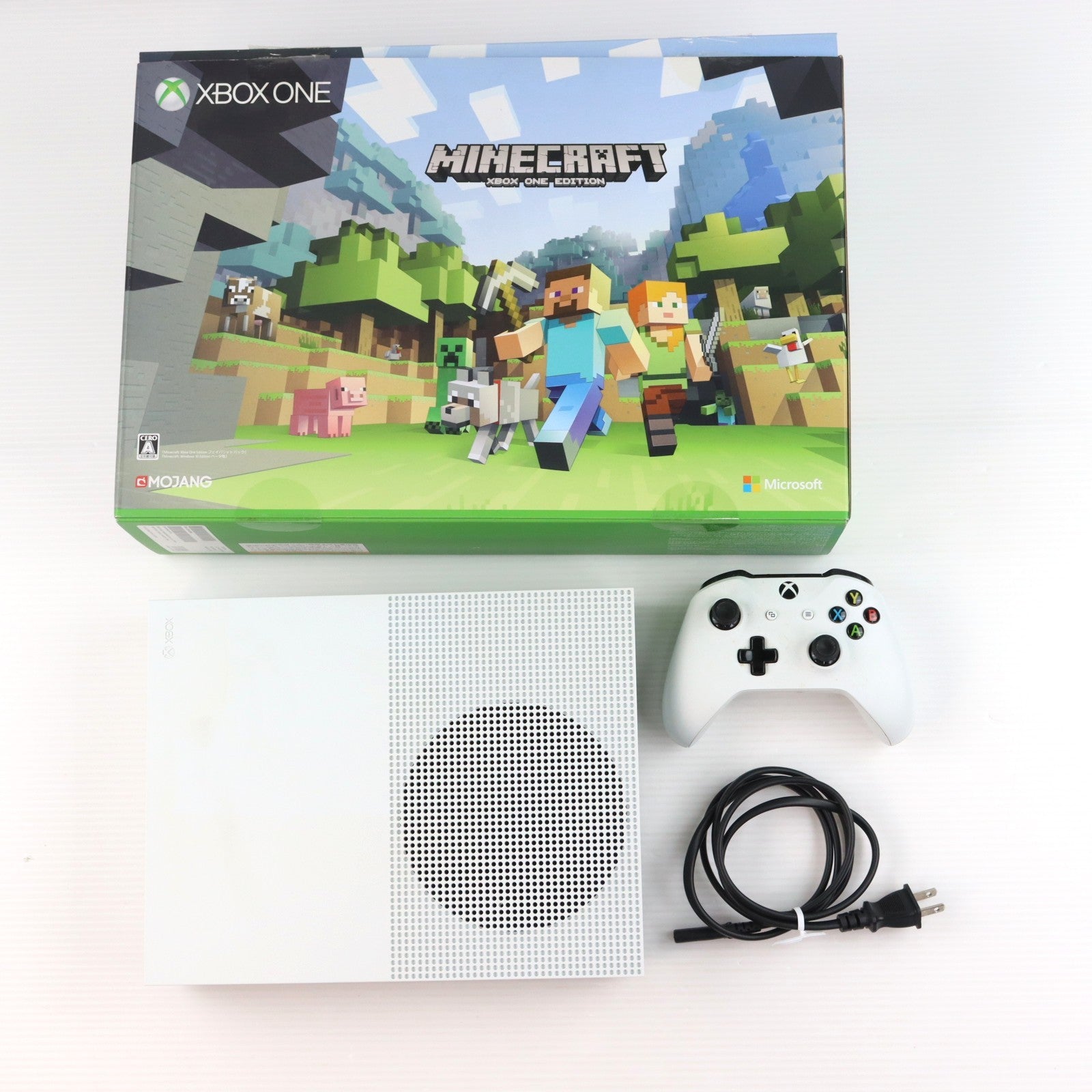 【中古即納】[XboxOne] (本体) Xbox One S 500GB Minecraft同梱版 日本マイクロソフト(ZQ9-00068)(20170126)