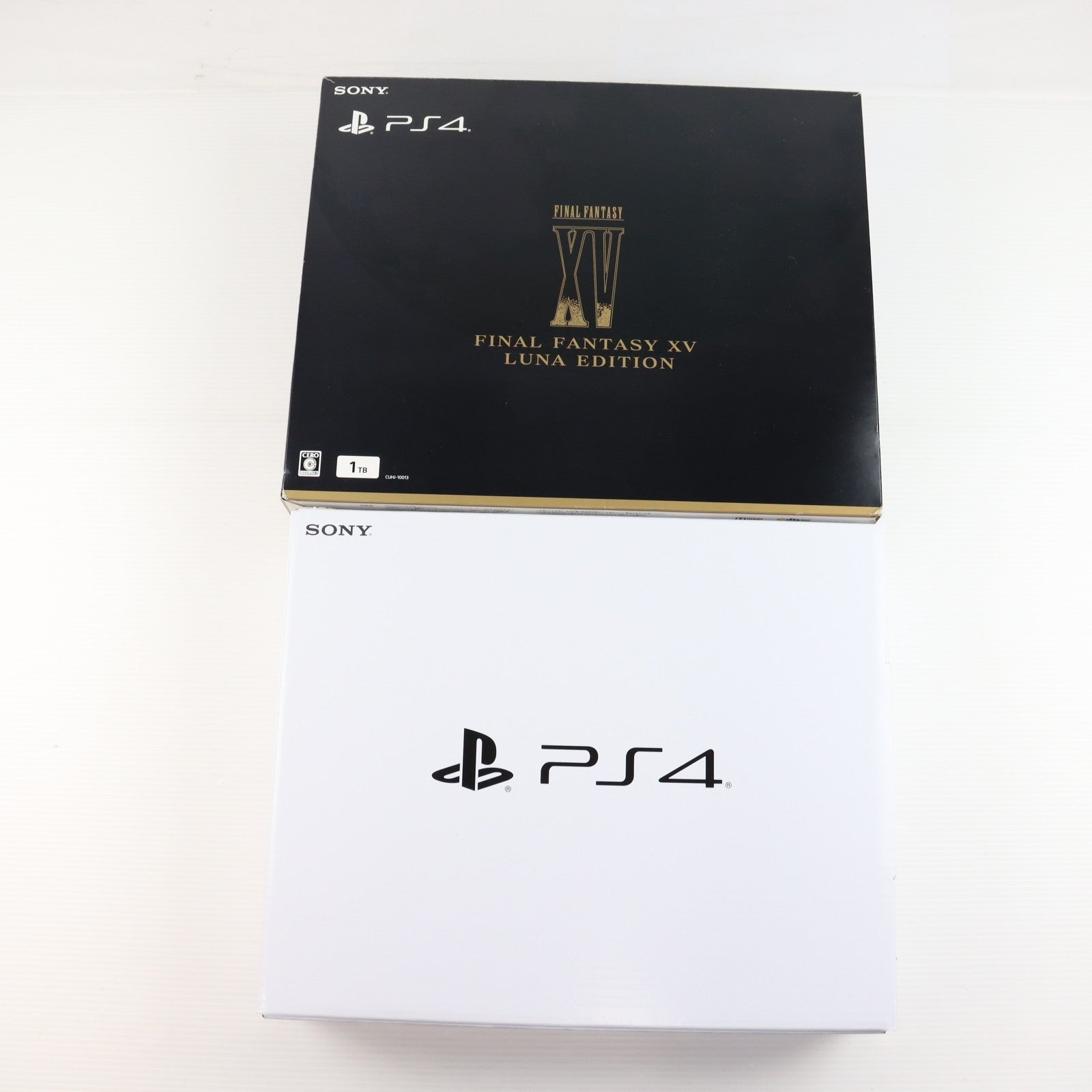 【中古即納】[PS4] (本体) PlayStation 4 FINAL FANTASY XV LUNA EDITION(プレイステーション4 ファイナルファンタジー15 ルーナエディション) SIE(CUHJ-10013)(20161129)