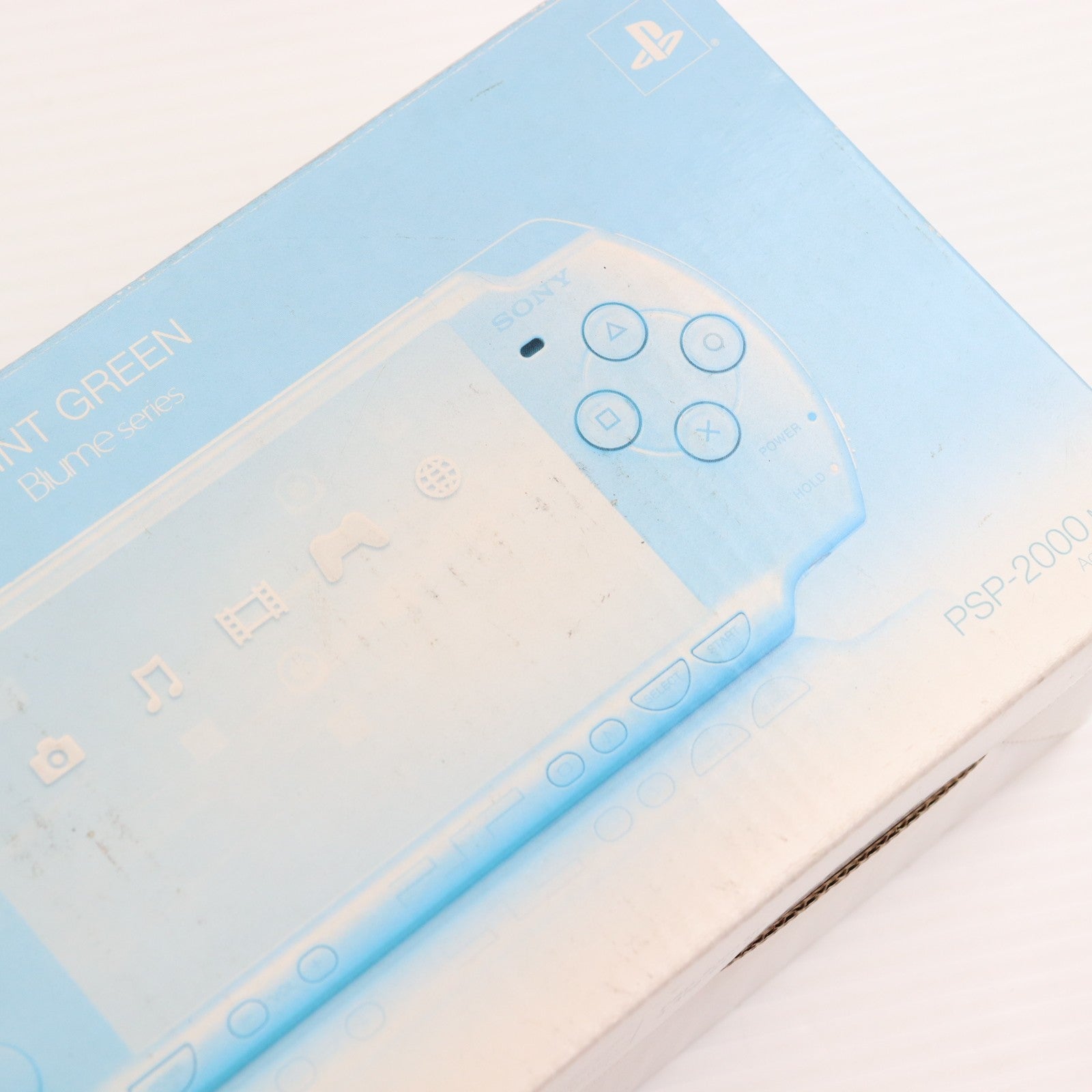 【中古即納】[PSP] (本体) PSP プレイステーション・ポータブル ミント・グリーン SCE(PSP-2000MG)(20080228)