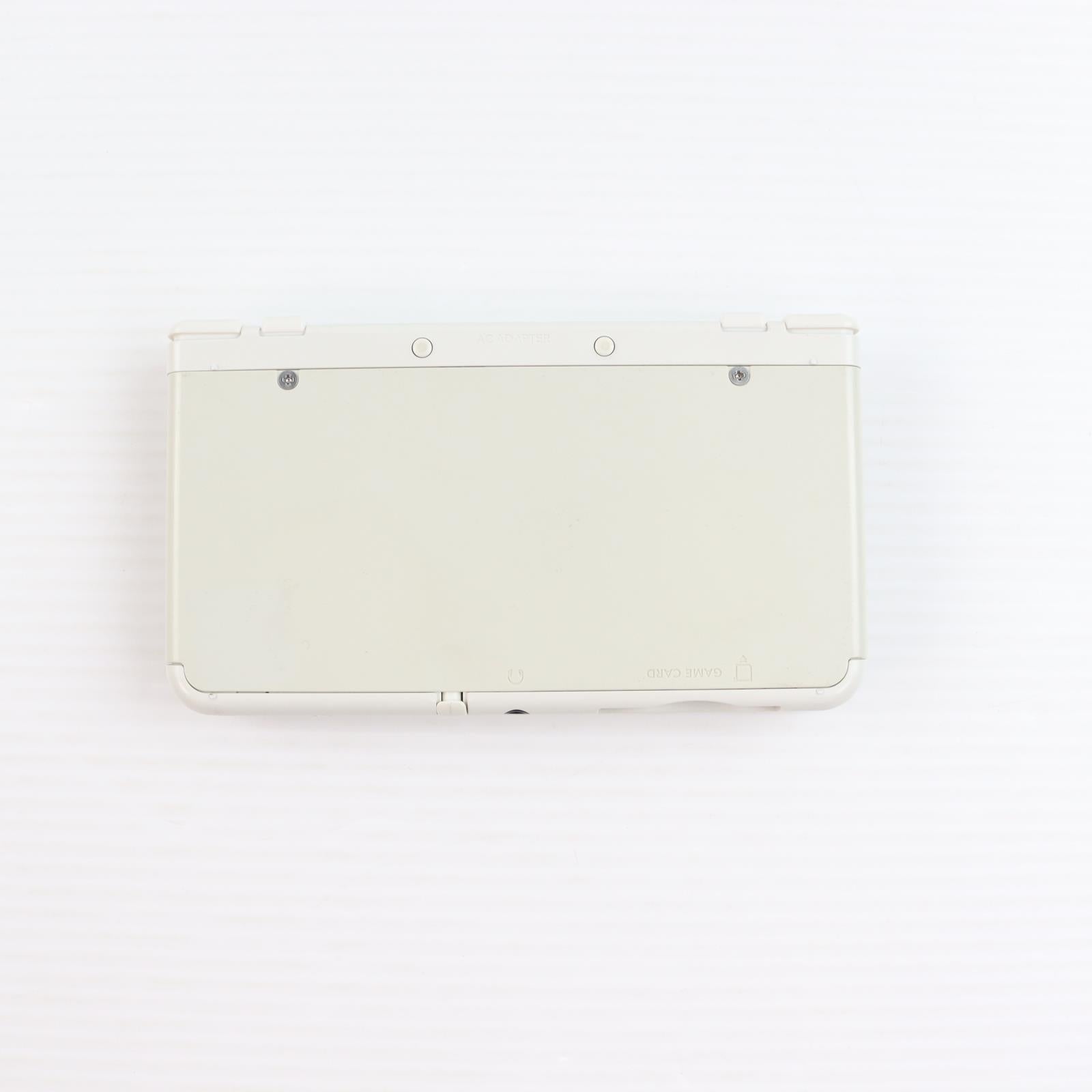 【中古即納】[3DS] (本体) Newニンテンドー3DS ホワイト 任天堂(KTR-S-WAAA)(20141011)