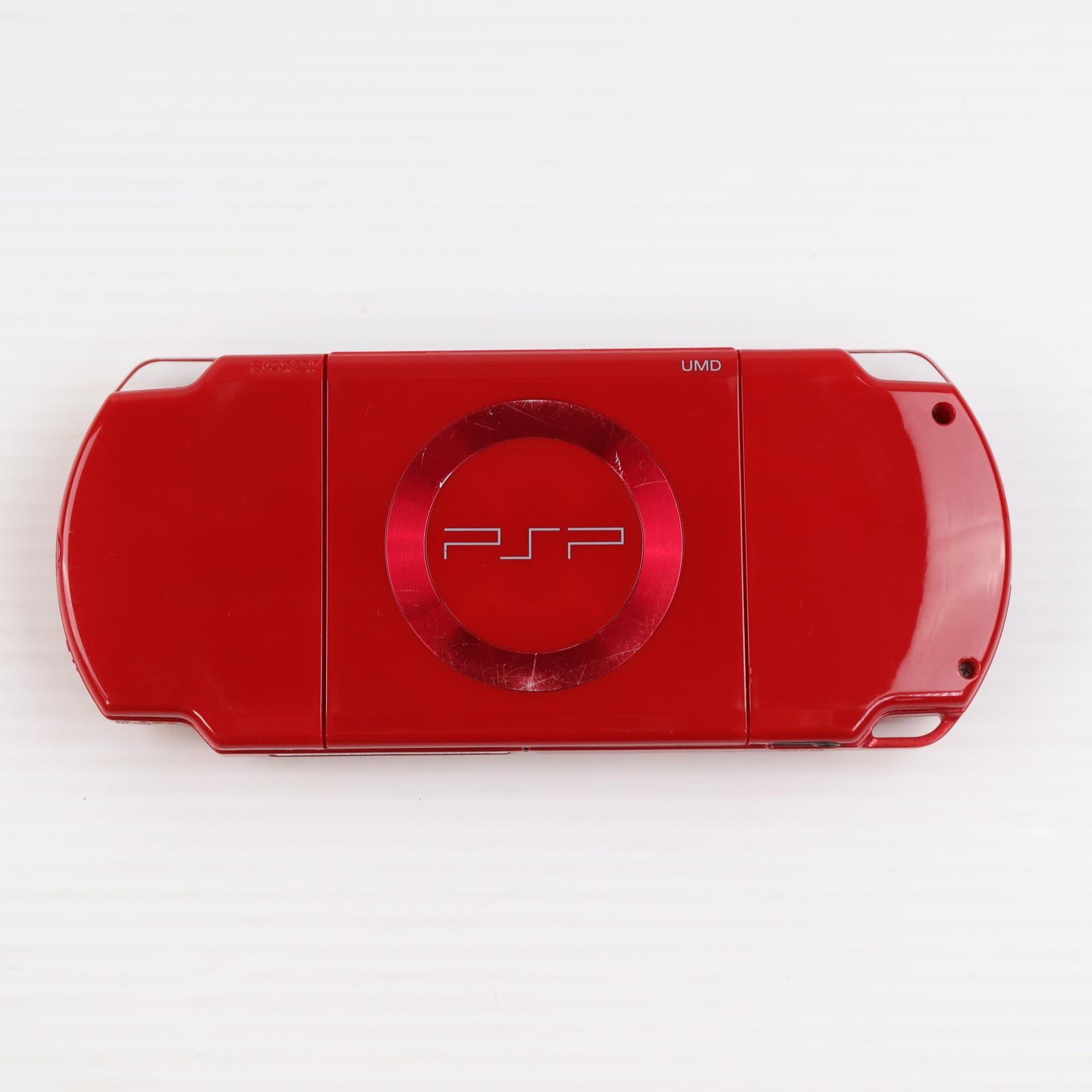 【中古即納】[PSP] (本体) PlayStation Portable(プレイステーション・ポータブル) Deep Red(ディープ・レッド)(PSP-2000DR) ワンセグパック SCE(PSPJ-20001)(20071213)