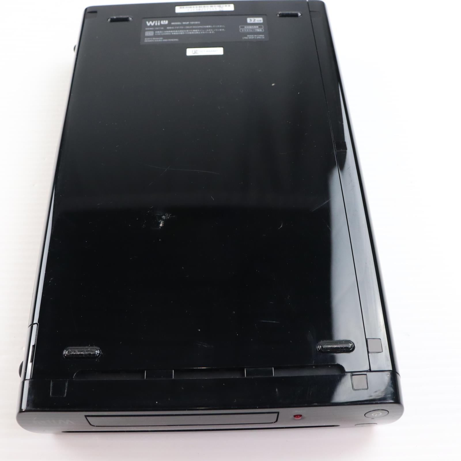 【中古即納】[WiiU] (本体) Wii U プレミアムセット 黒 PREMIUM SET kuro(本体メモリー32GB) 任天堂(WUP-S-KAFC)(20121208)