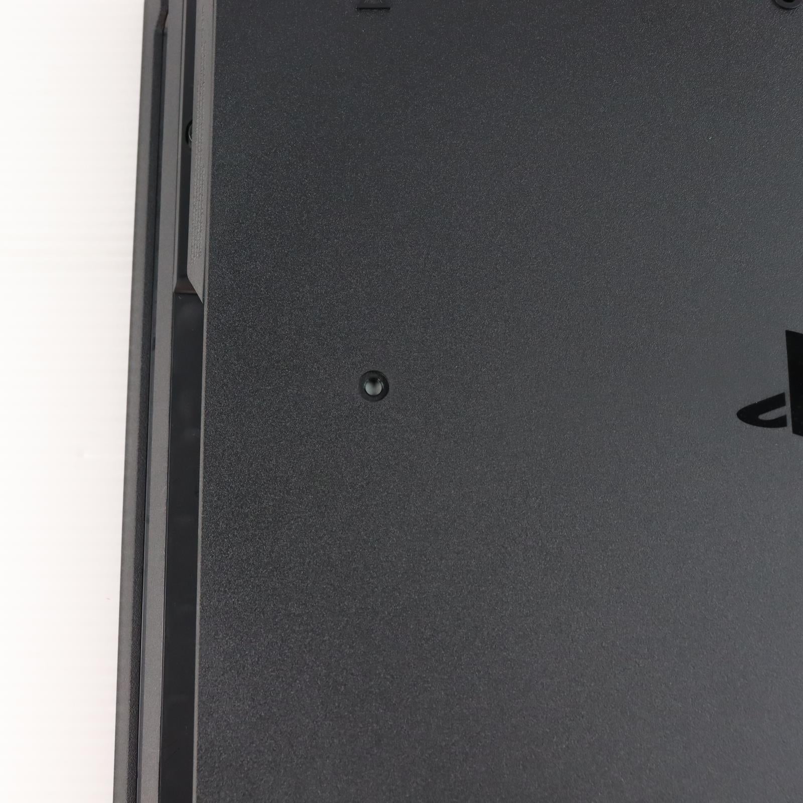 【中古即納】[PS4] (本体) PlayStation 4 Pro(プレイステーション4 プロ) ジェット・ブラック 1TB SIE(CUH-7200BB01)(20180927)