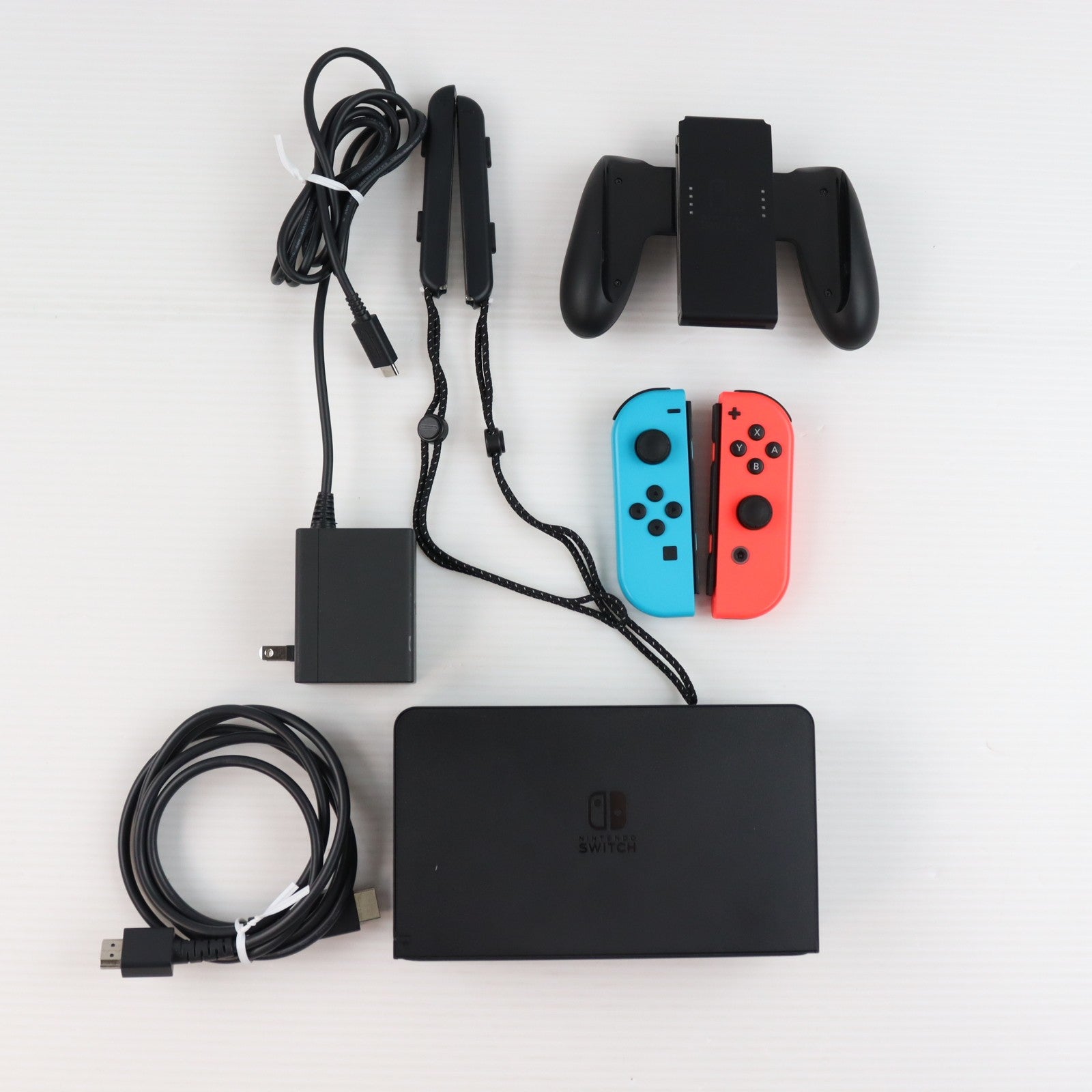 【中古即納】[Switch] (本体) Nintendo Switch(ニンテンドースイッチ) 有機ELモデル Joy-Con(L) ネオンブルー/R ネオンレッド 任天堂(HEG-S-KABAA)(20211008)