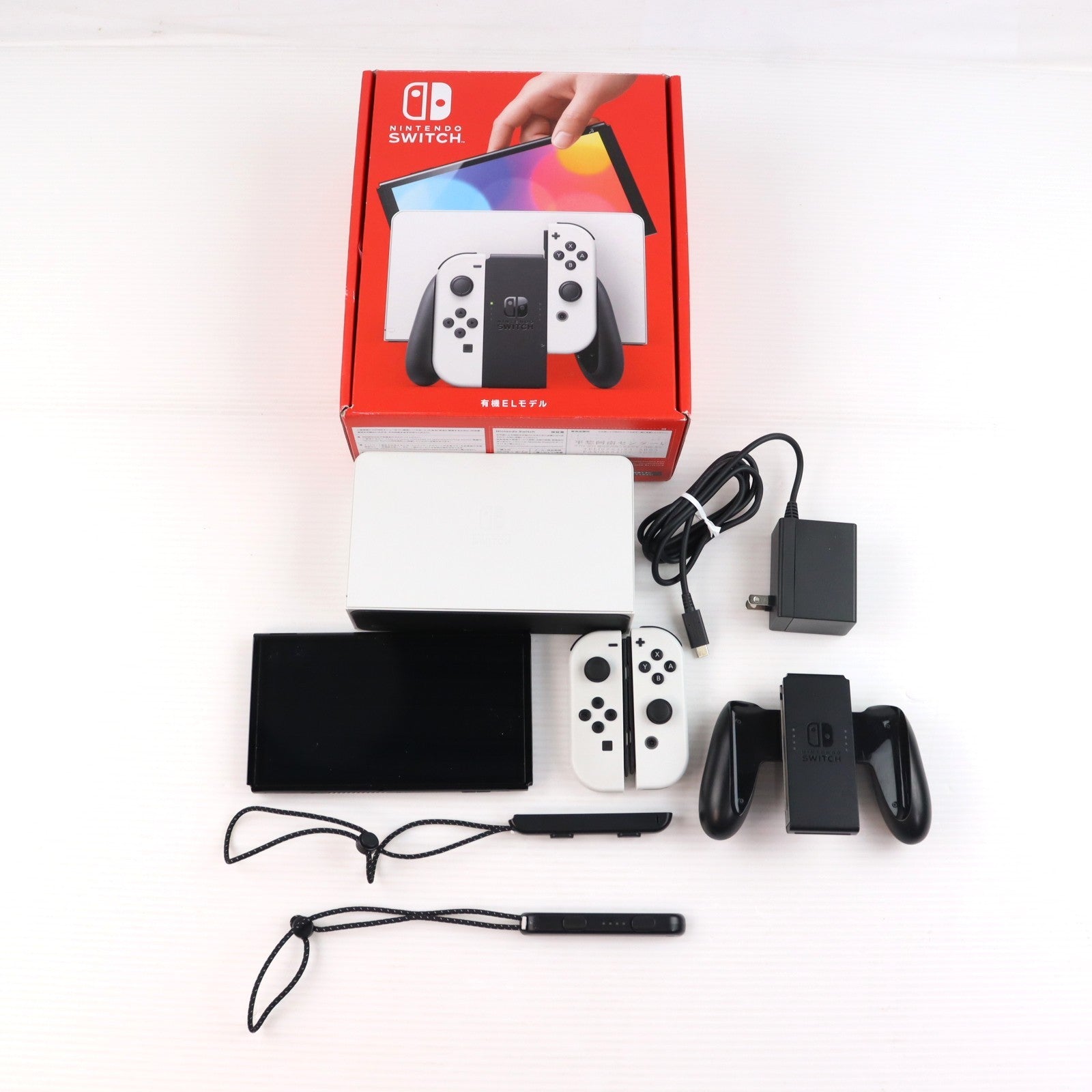【中古即納】[Switch] (本体) Nintendo Switch(ニンテンドースイッチ) 有機ELモデル Joy-Con(L)/R ホワイト 任天堂(HEG-S-KAAAA)(20211008)