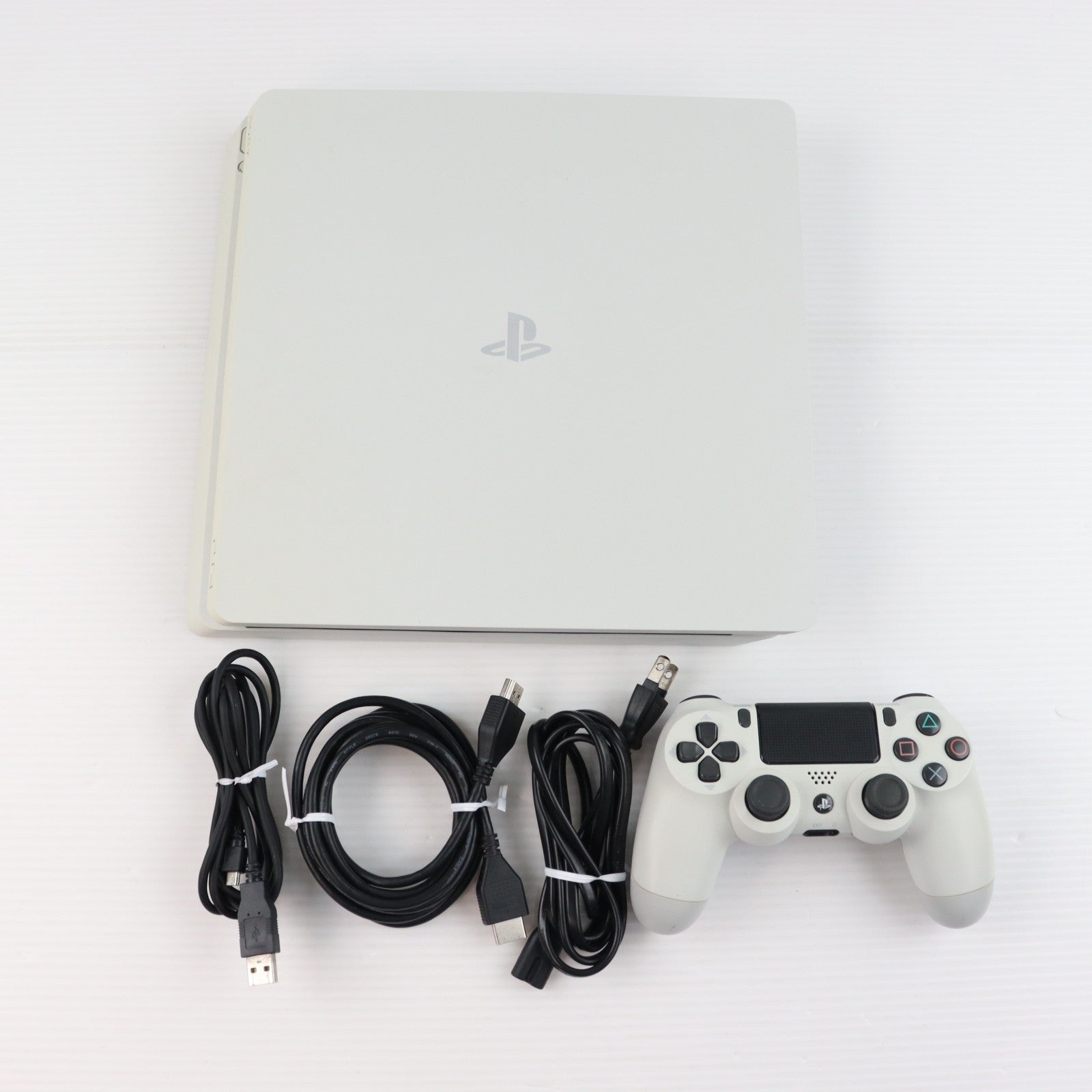 【中古即納】[PS4] (本体) PlayStation 4(プレイステーション4) グレイシャー・ホワイト HDD500GB SIE(CUH-2100AB02)(20170729)
