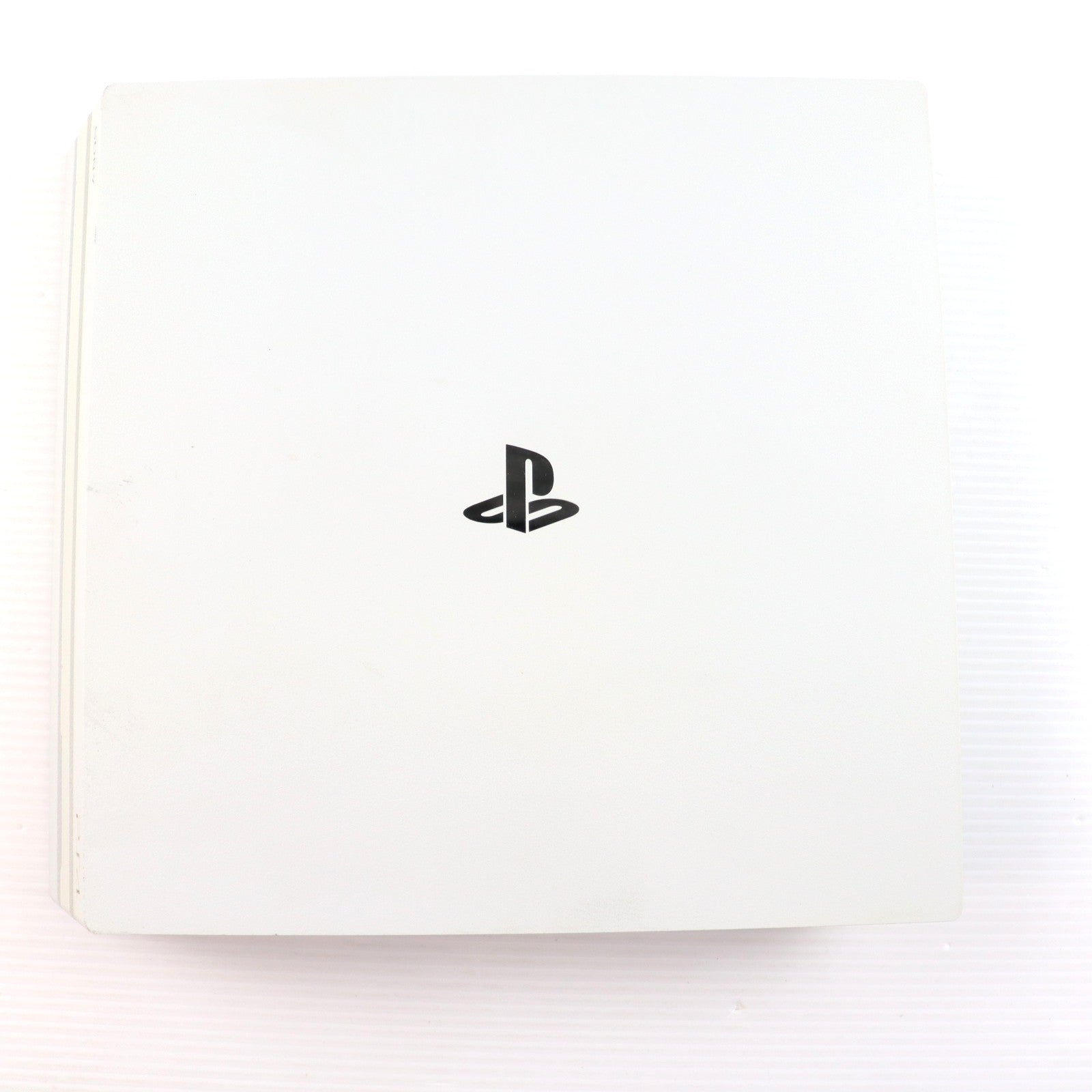 【中古即納】[PS4] (本体) PlayStation 4 Pro(プレイステーション4 プロ) グレイシャー・ホワイト 1TB SIE(CUH-7100BB02)(20180308)