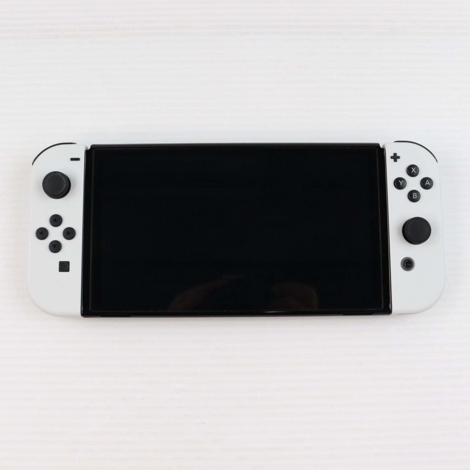 【中古即納】[Switch] (本体) Nintendo Switch(ニンテンドースイッチ) 有機ELモデル Joy-Con(L)/R ホワイト 任天堂(HEG-S-KAAAA)(20211008)