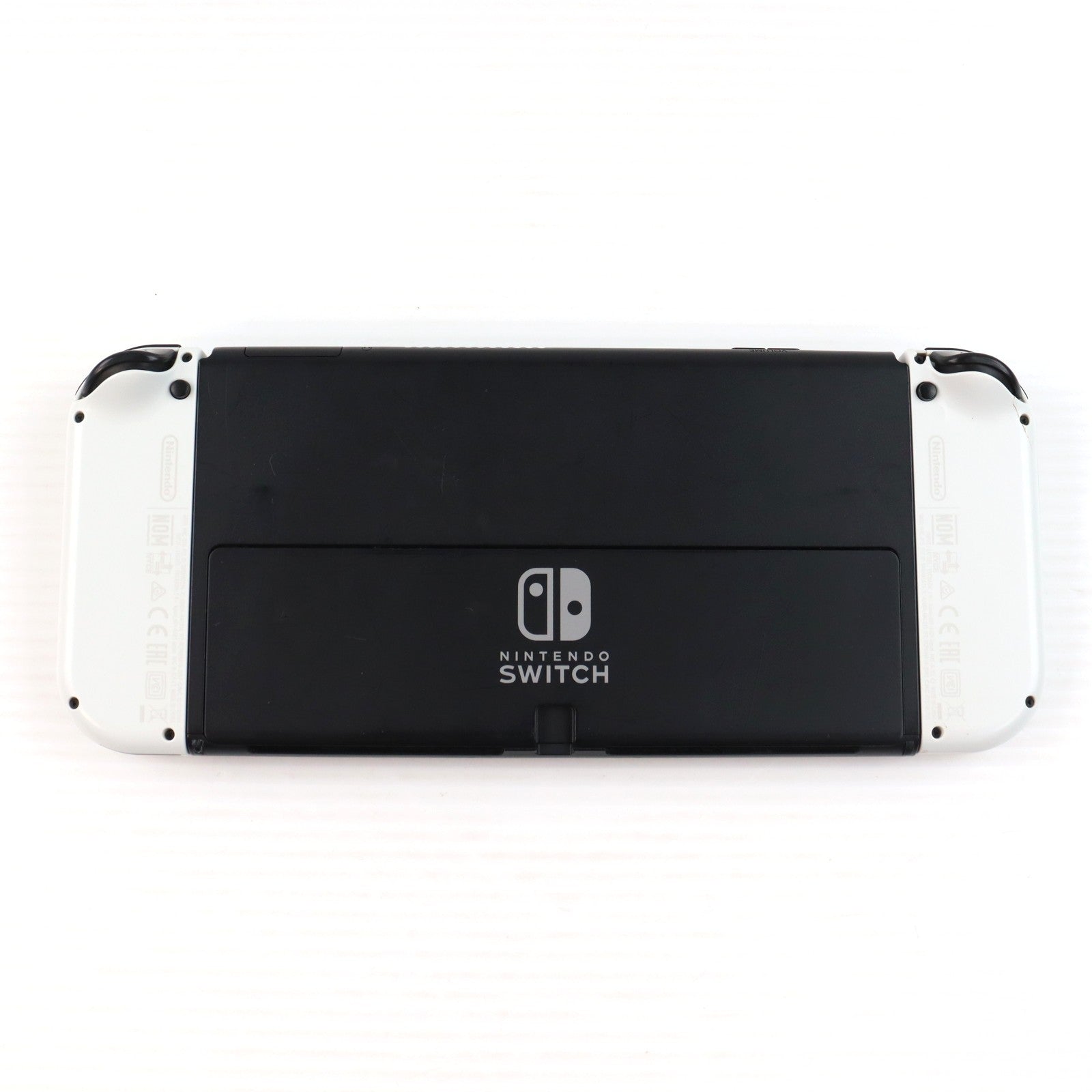 【中古即納】[Switch] (本体) Nintendo Switch(ニンテンドースイッチ) 有機ELモデル Joy-Con(L)/R ホワイト 任天堂(HEG-S-KAAAA)(20211008)