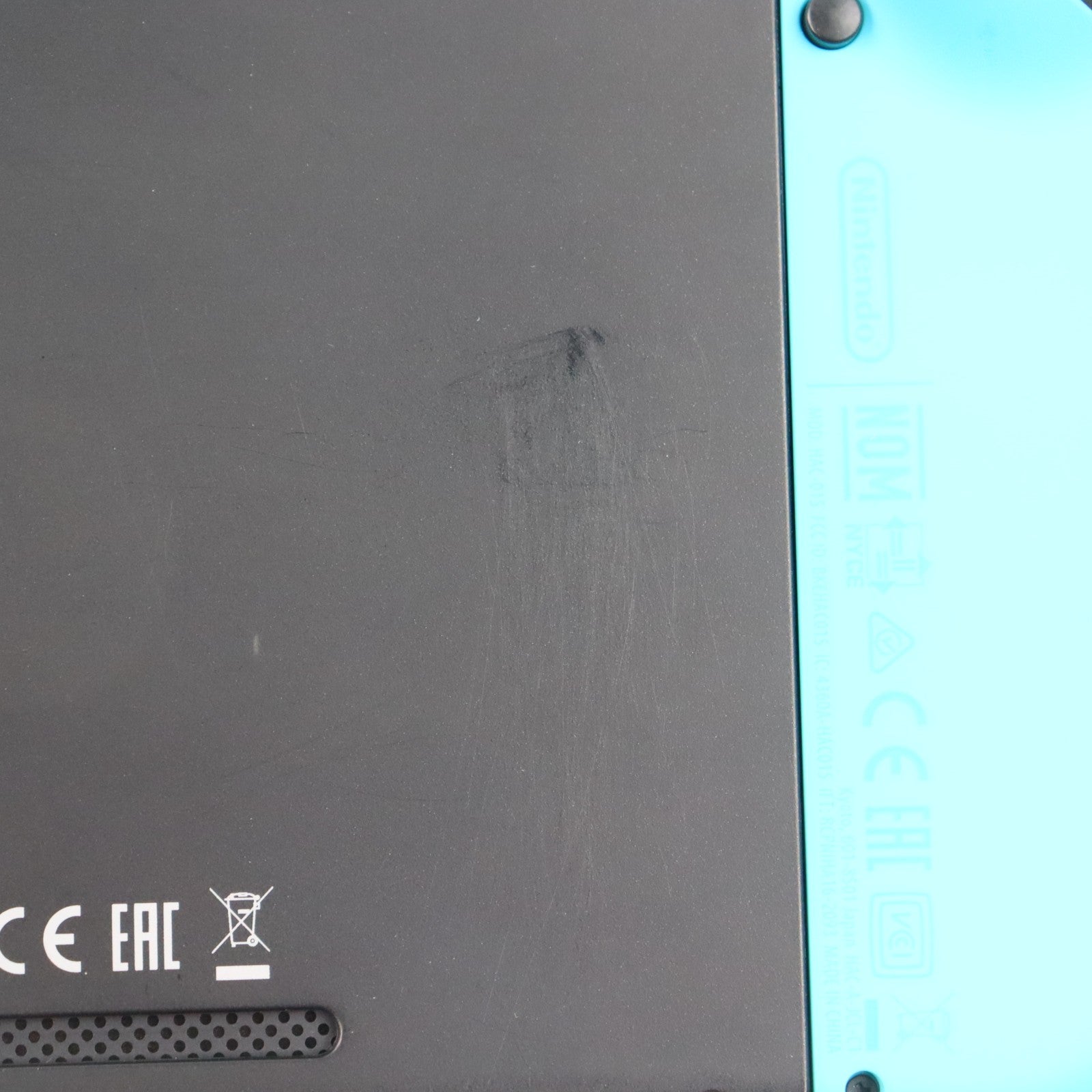 【中古即納】[Switch] (本体) Nintendo Switch(ニンテンドースイッチ) Joy-Con(L) ネオンブルー/R ネオンレッド 任天堂(HAC-S-KABAA)(20170303)